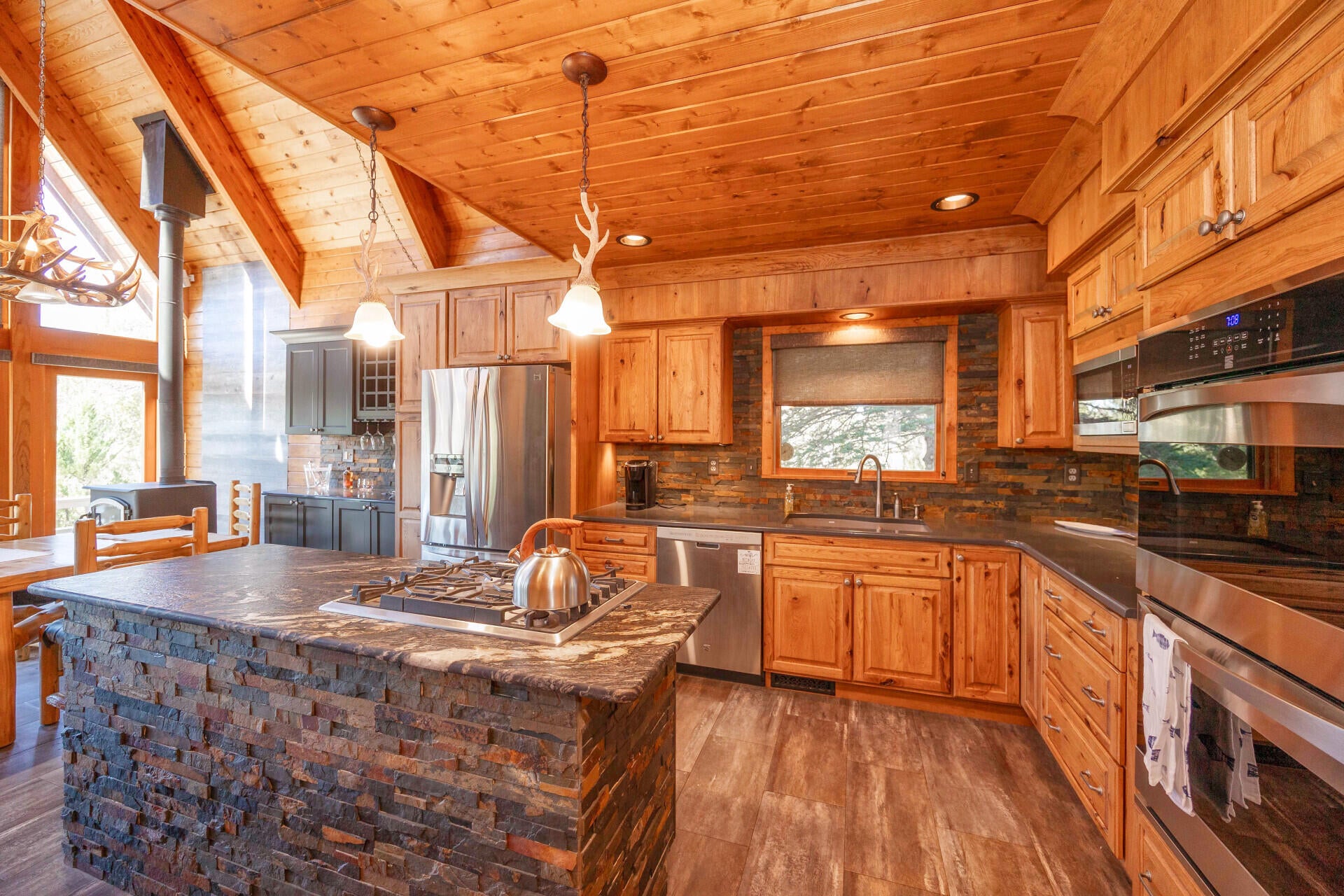 Brooklyn, Michigan, 49230, United States, 3 Bedrooms Bedrooms, ,3 BathroomsBathrooms,Residential,For Sale,1991046