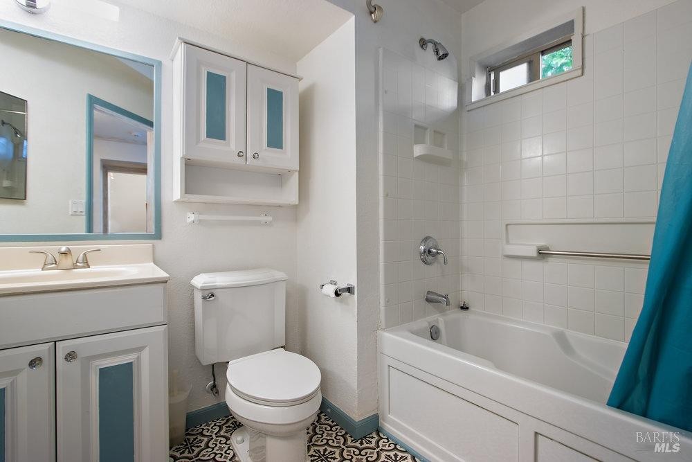803 Winslow Street, Crockett, California, 94525, United States, 5 Bedrooms Bedrooms, ,4 BathroomsBathrooms,Residential,For Sale,803 Winslow Street,1526190