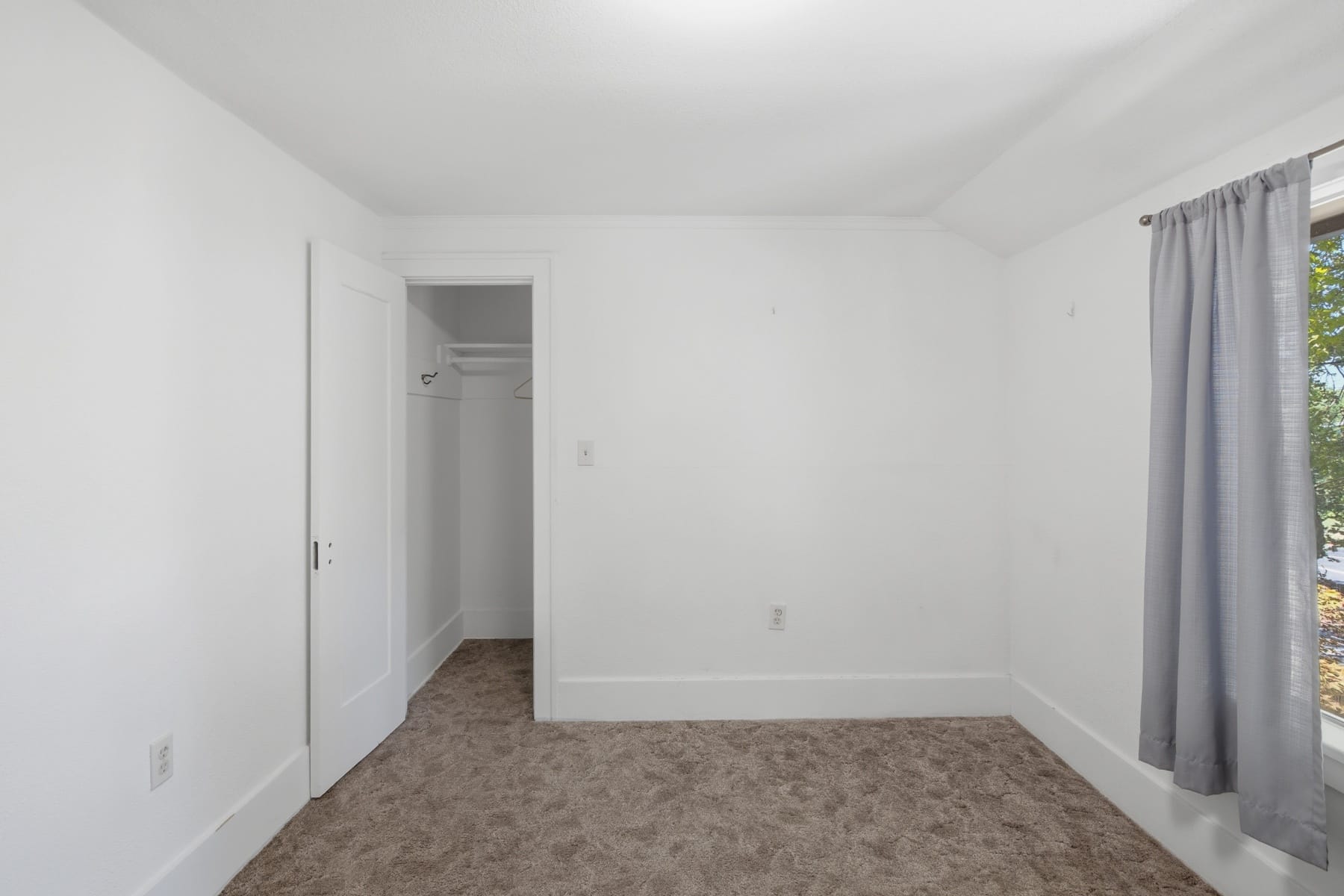  220 NW A Street Grants Pass, OR 97526 - 物件實景