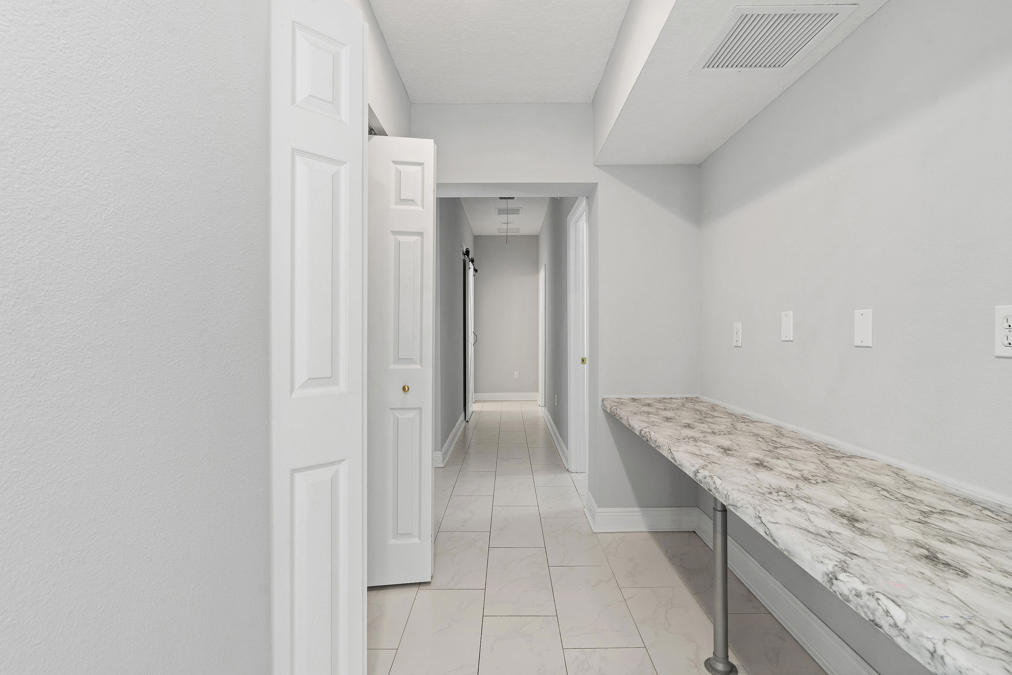 Largo, Florida, 33771, United States, 5 Bedrooms Bedrooms, ,3 BathroomsBathrooms,Residential,For Sale,1980944