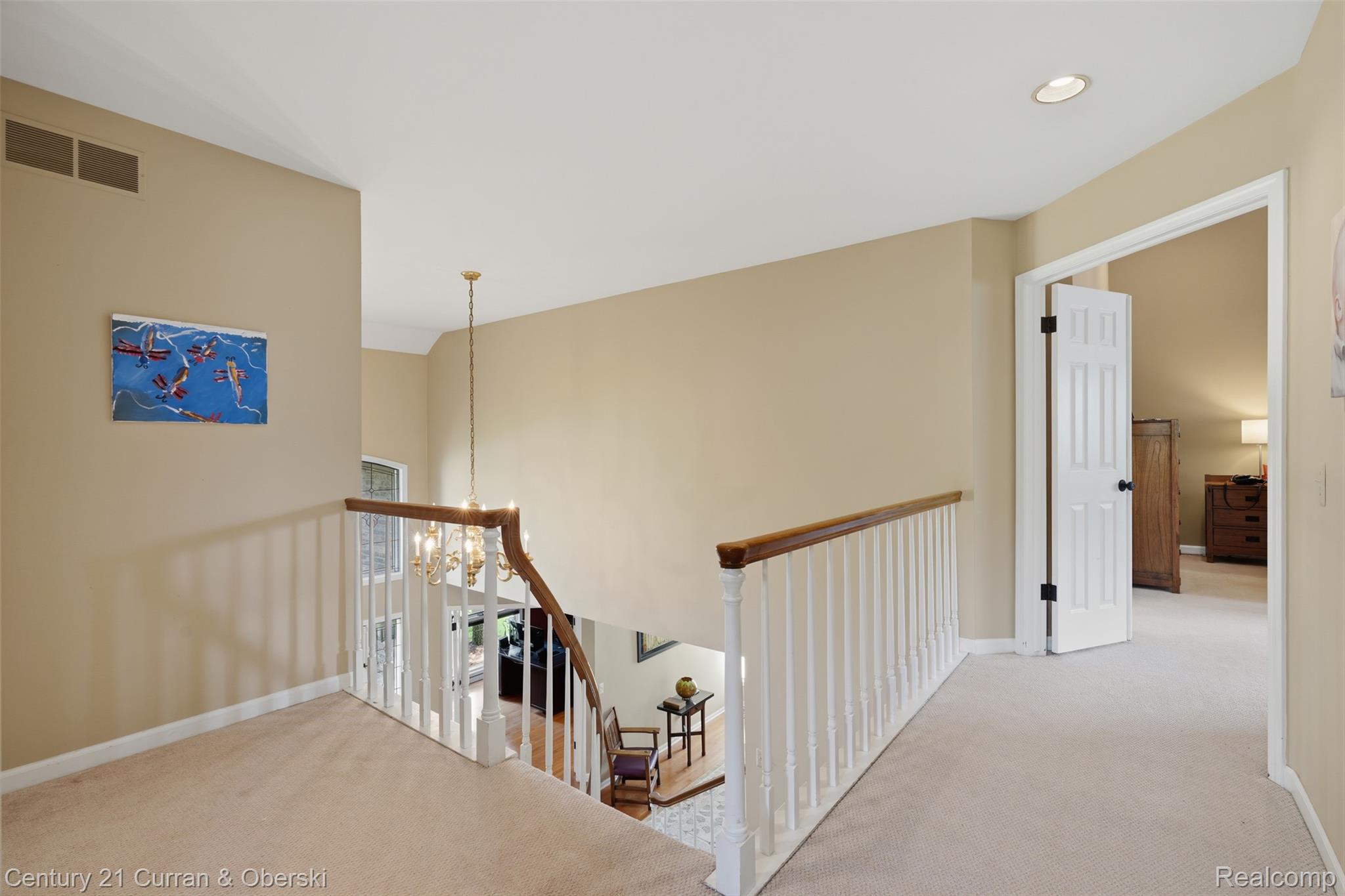 Farmington Hills, Michigan, 48331, United States, 4 Bedrooms Bedrooms, ,4 BathroomsBathrooms,Residential,For Sale,2048985