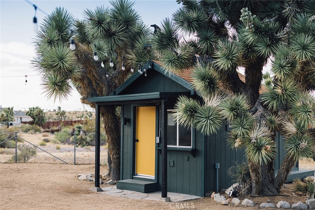 Yucca Valley, California, 92284, United States, 3 Bedrooms Bedrooms, ,2 BathroomsBathrooms,Residential,For Sale,1981322