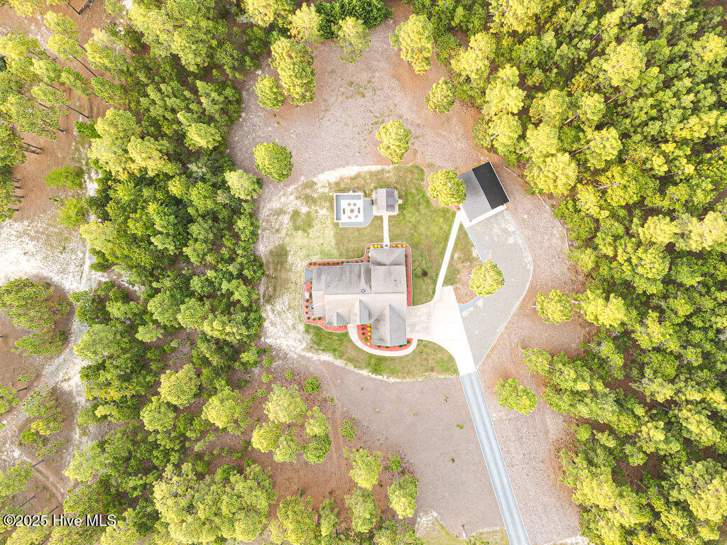 West End, North Carolina, 27376, United States, 4 Bedrooms Bedrooms, ,4 BathroomsBathrooms,Residential,For Sale,1877359