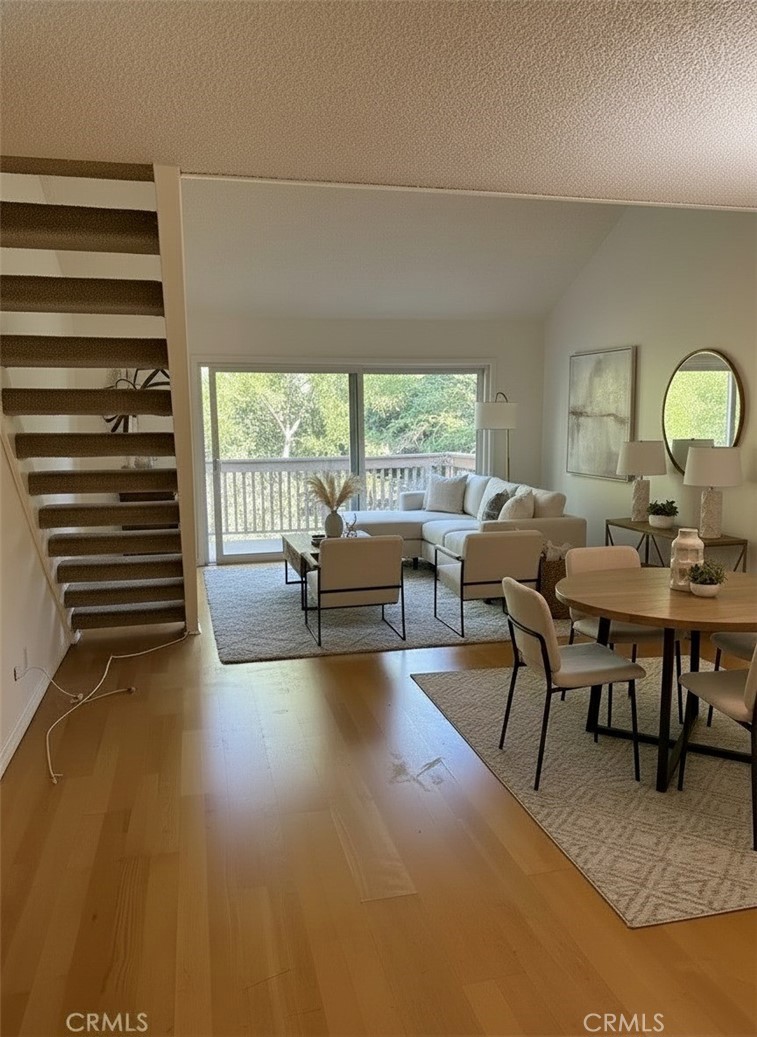 Canoga Park, California, 91303, United States, 2 Bedrooms Bedrooms, ,1 BathroomBathrooms,Residential,For Sale,1995813