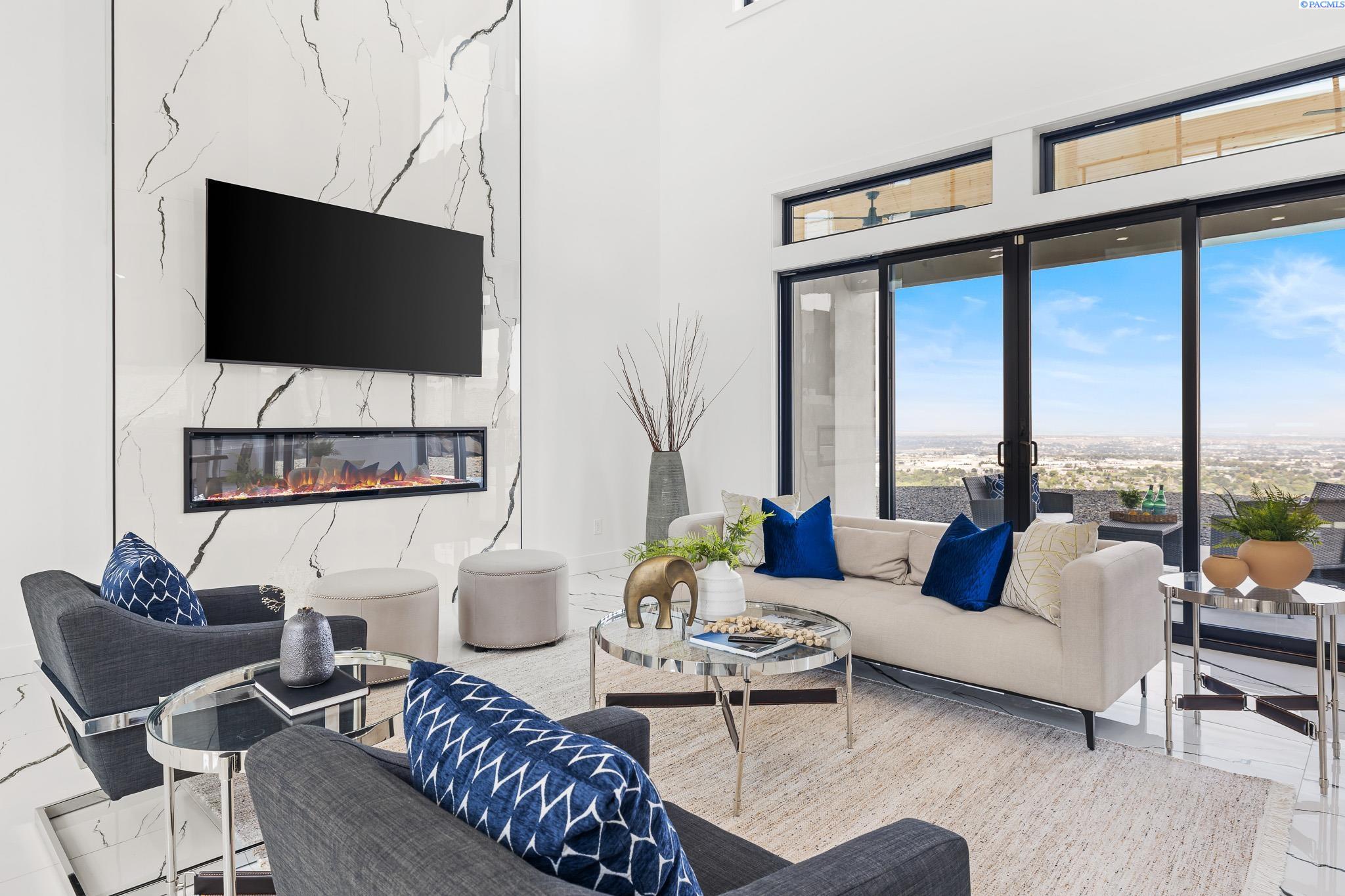 Kennewick, Washington, 99338, United States, 4 Bedrooms Bedrooms, ,6 BathroomsBathrooms,Residential,For Sale,1981644