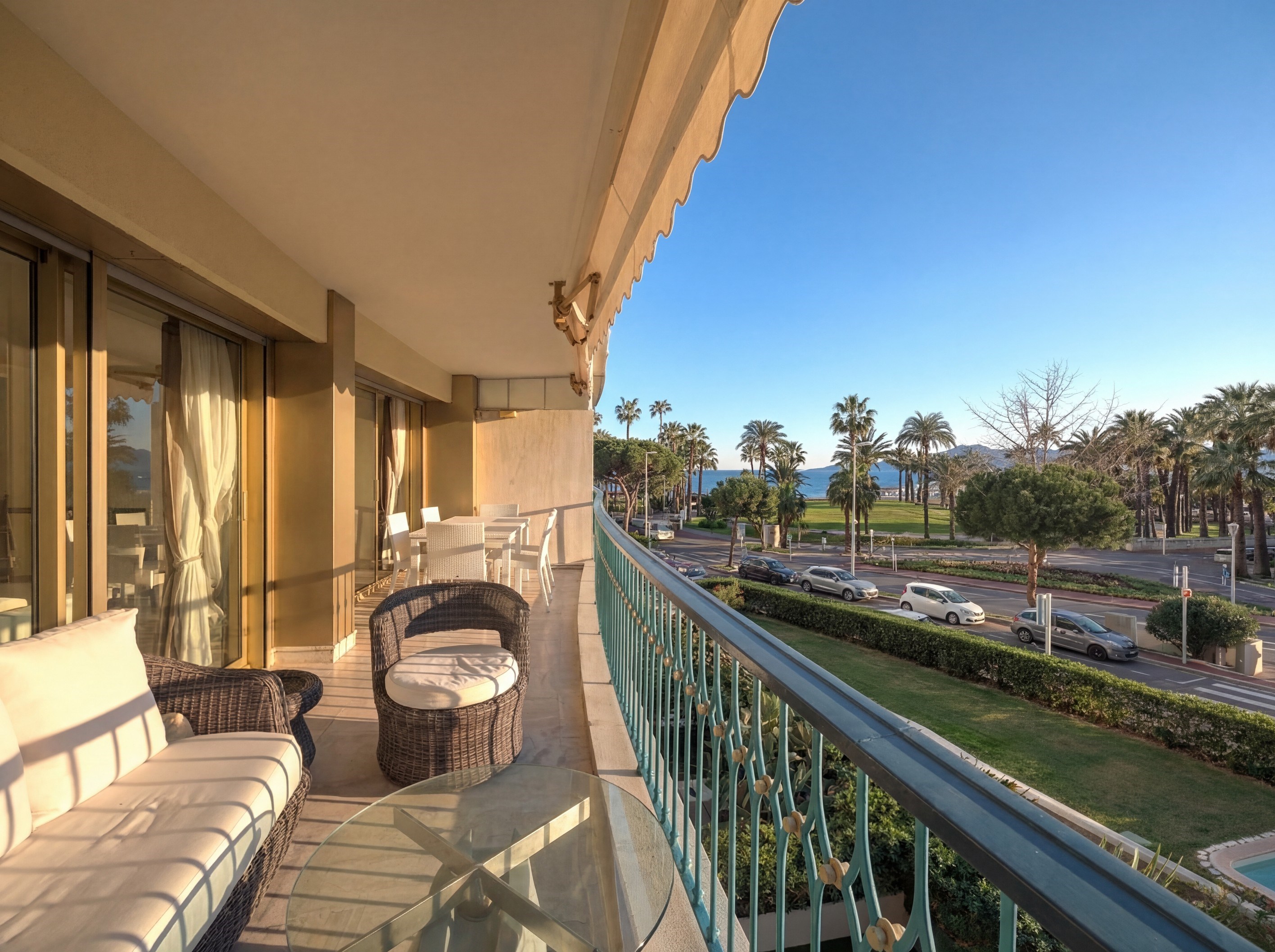 Cannes Croisette apartment panoramic sea view Port Canto terrace luxury residen… - 物件實景