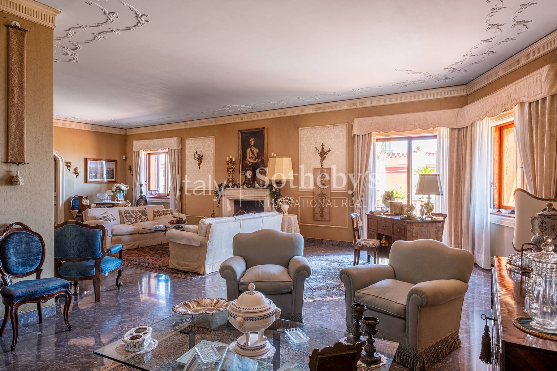  Impressive villa in the prestigious via Giovenale - 物件實景