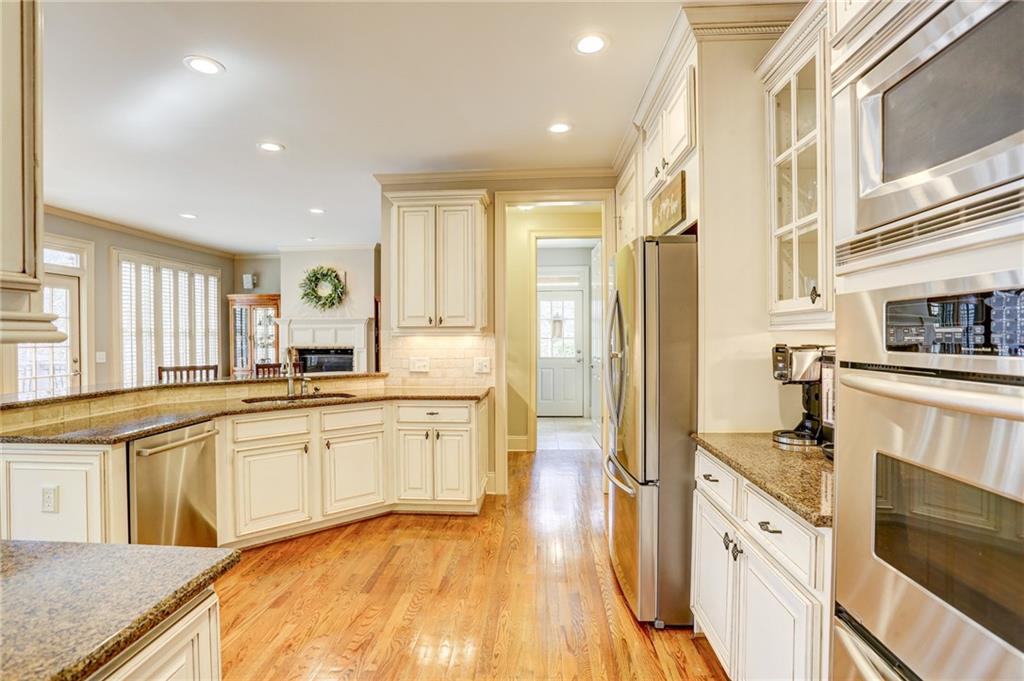 Suwanee, Georgia, 30024, United States, 5 Bedrooms Bedrooms, ,5 BathroomsBathrooms,Residential,For Sale,2025852