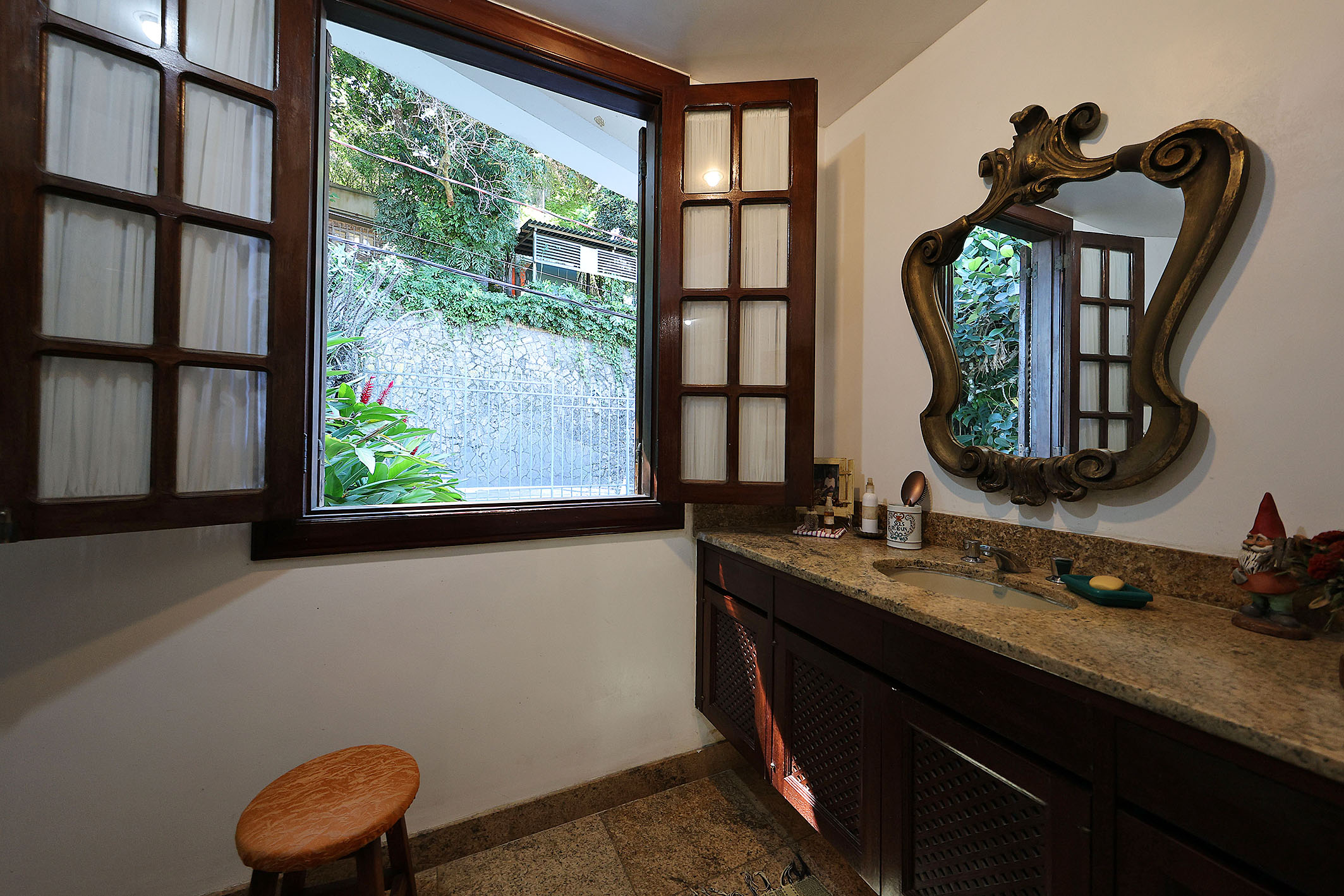  Residence in gated community with 936 m² integrated with the landscape in Gávea - 物件實景