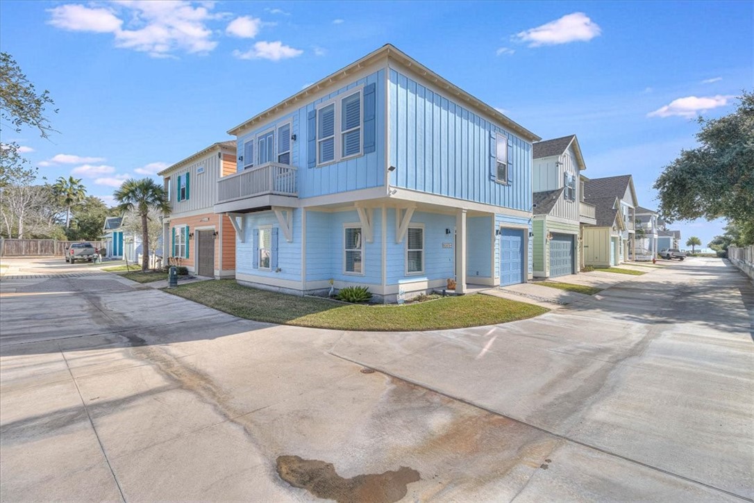 Rockport, Texas, 78382, United States, 3 Bedrooms Bedrooms, ,3 BathroomsBathrooms,Residential,For Sale,1711984