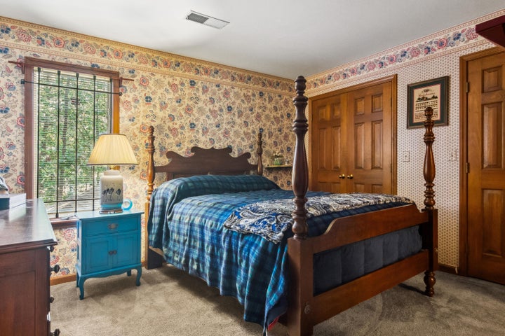 Valparaiso, Indiana, 46385, United States, 4 Bedrooms Bedrooms, ,4 BathroomsBathrooms,Residential,For Sale,1945024