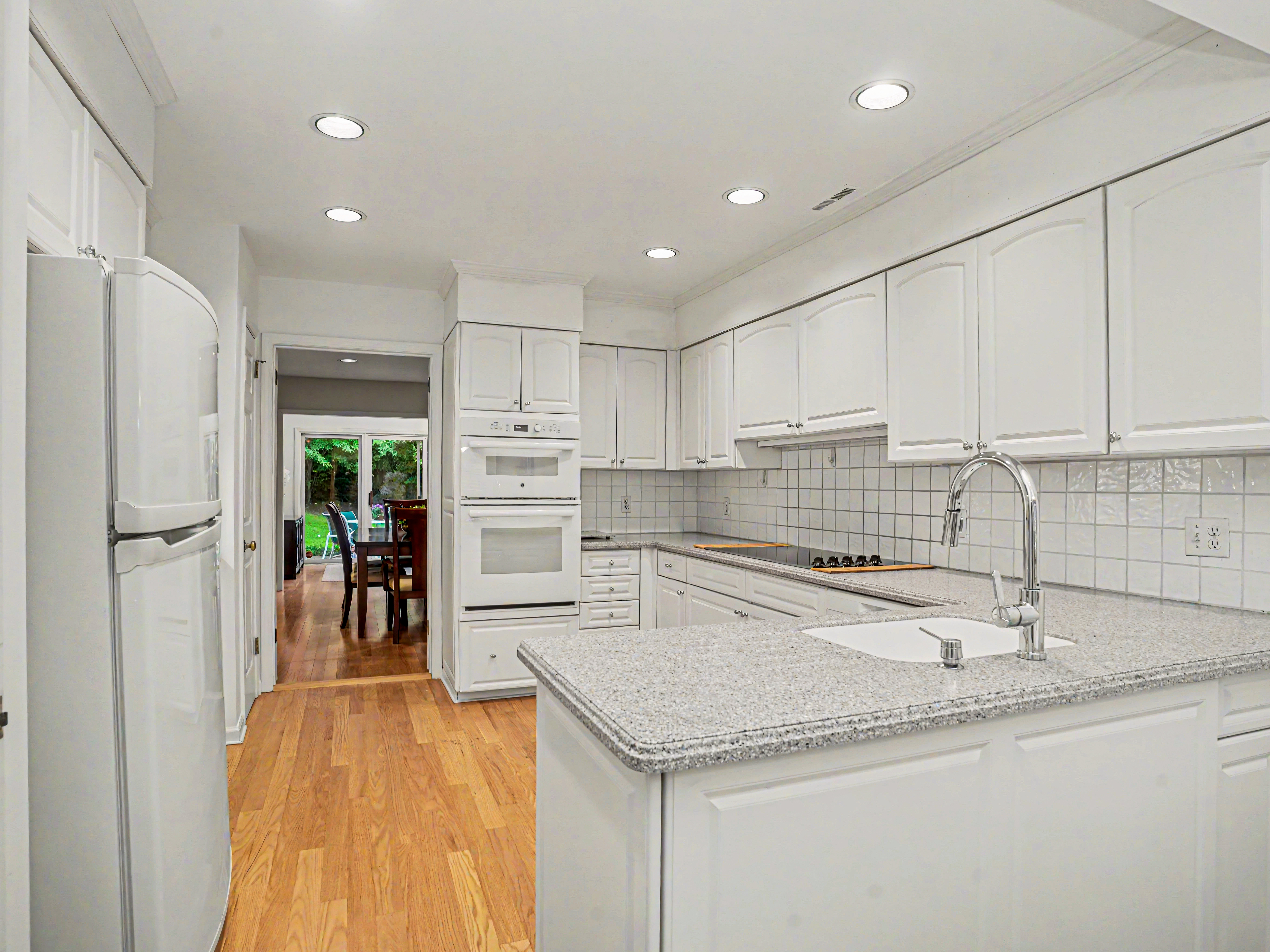  Rarely Available Opportunity in Coveted, Gated Condo Community - 物件實景