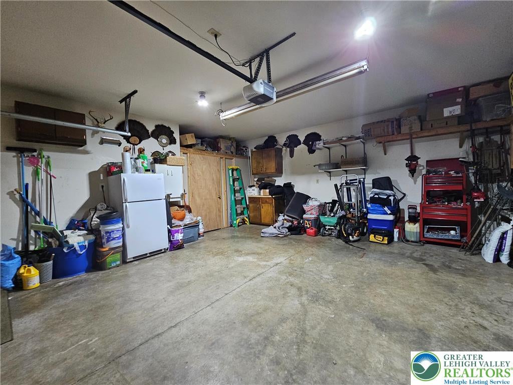 North Whitehall Twp, Pennsylvania, 18078, United States, 4 Bedrooms Bedrooms, ,3 BathroomsBathrooms,Residential,For Sale,1961837