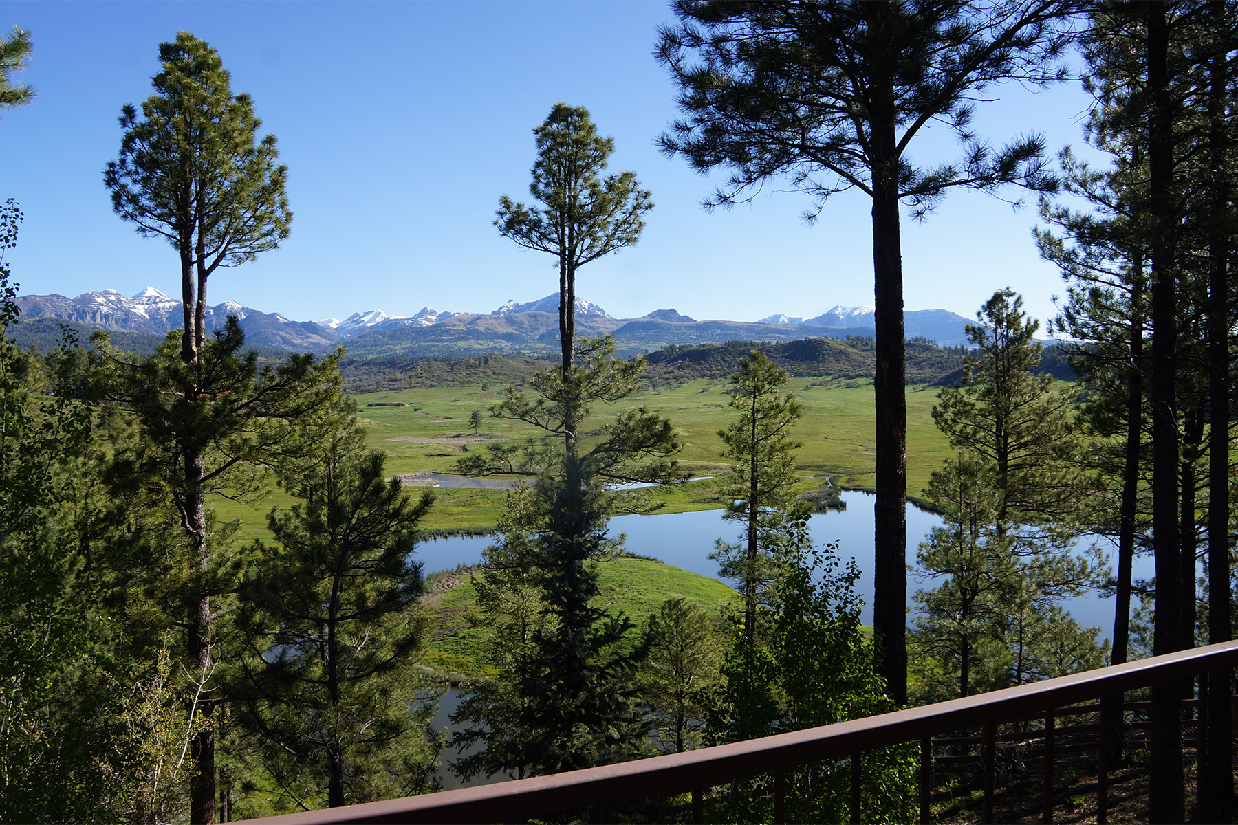  Elk Pointe Estate - 物件實景