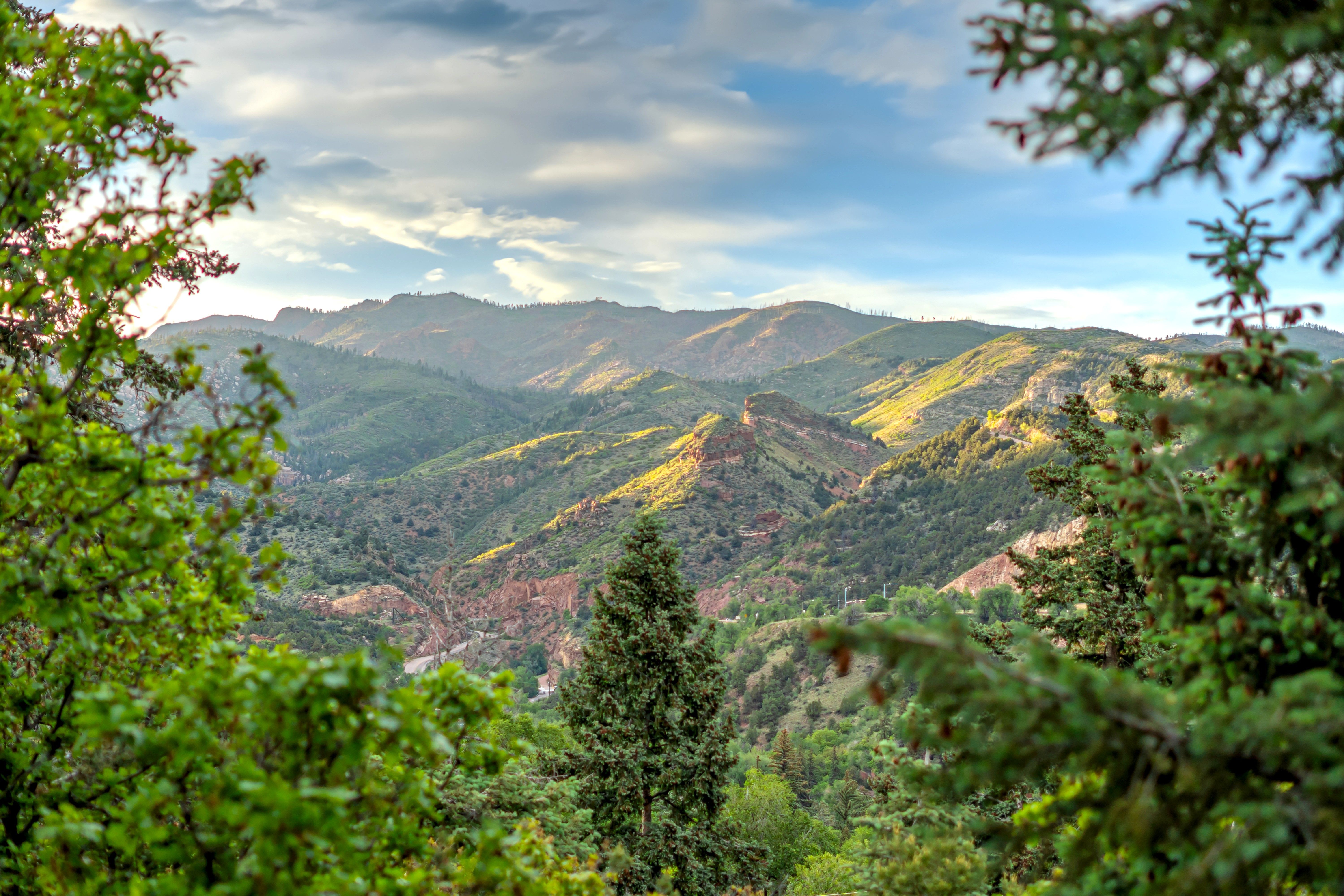  Extraordinary Mountain Retreat Perched Above the Heart of Manitou Springs - 物件實景