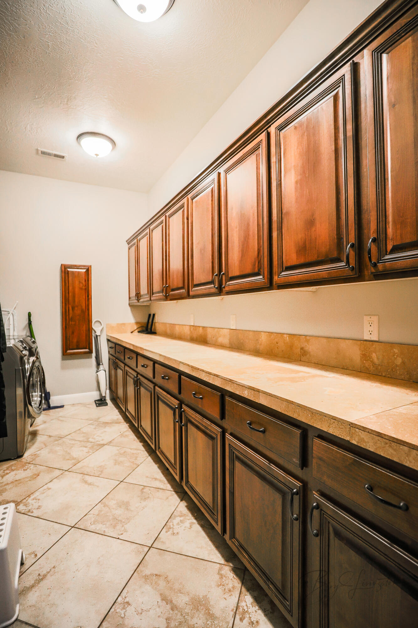 St George, Utah, 84790, United States, 3 Bedrooms Bedrooms, ,Residential,For Sale,1927191