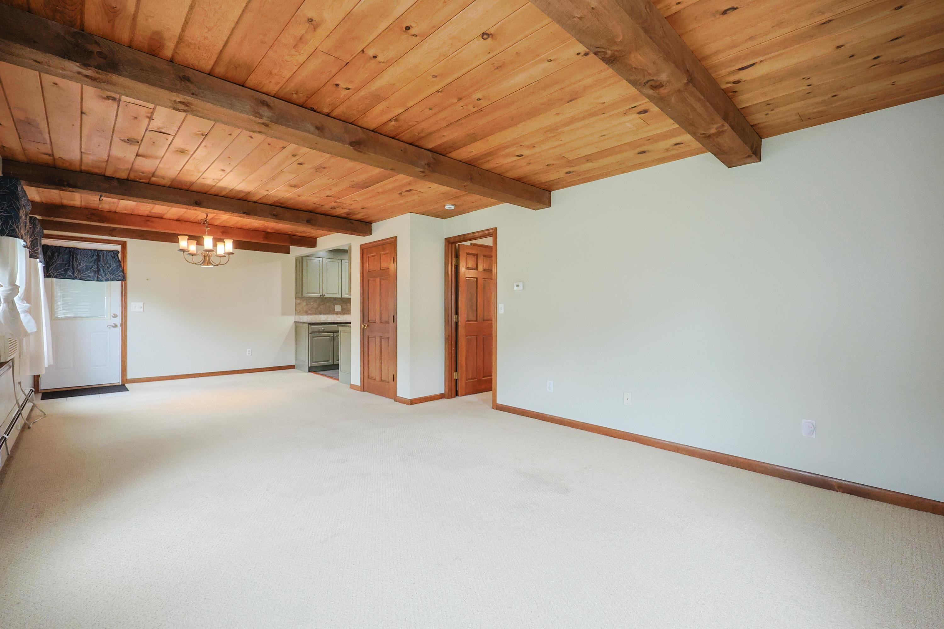 Hampstead, New Hampshire, 03826, United States, 4 Bedrooms Bedrooms, ,2 BathroomsBathrooms,Residential,For Sale,1890507
