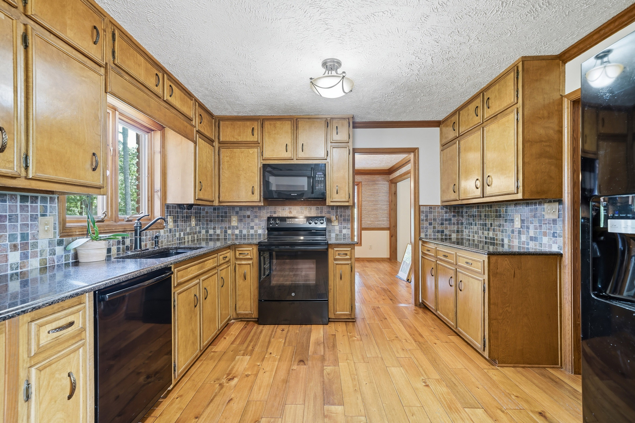  Exceptional Brick Ranch on 5+/- Picturesque Acres - 物件實景