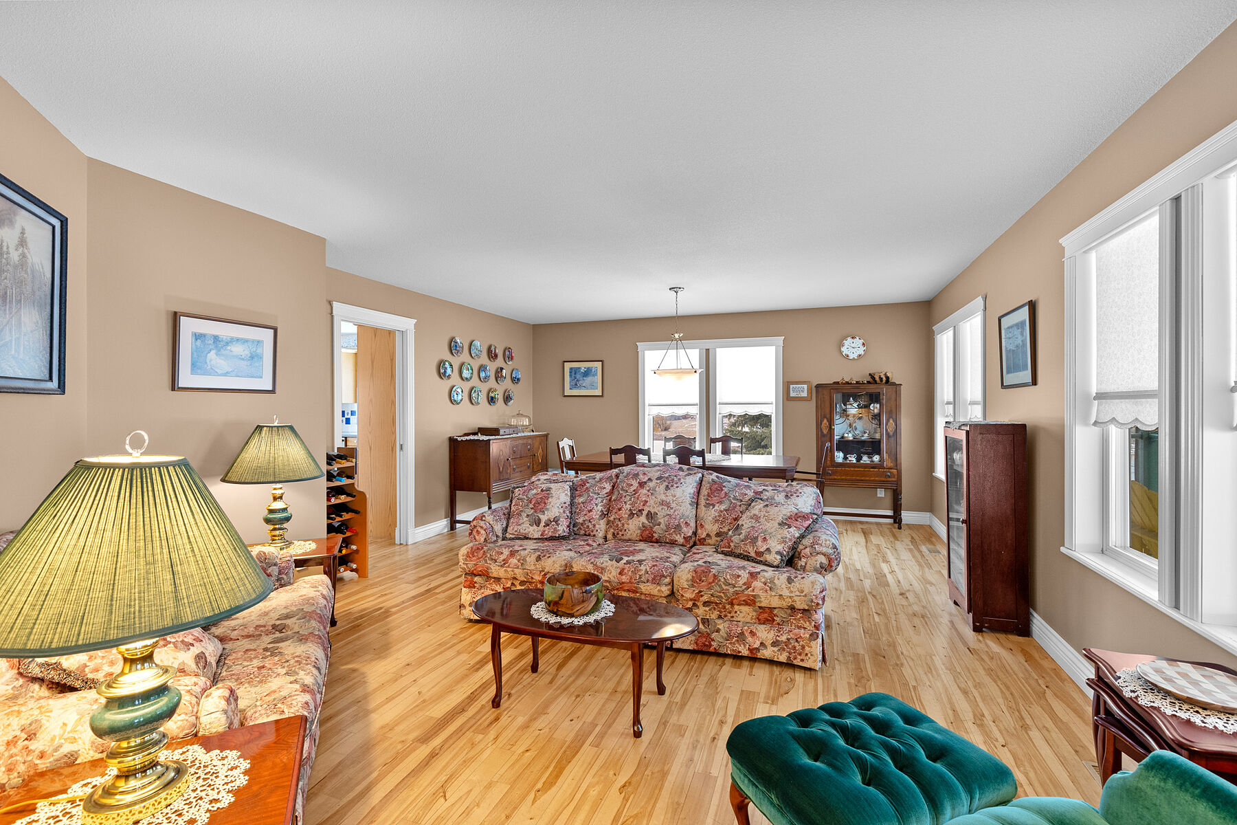  Charming Lakeview Rancher - 物件實景