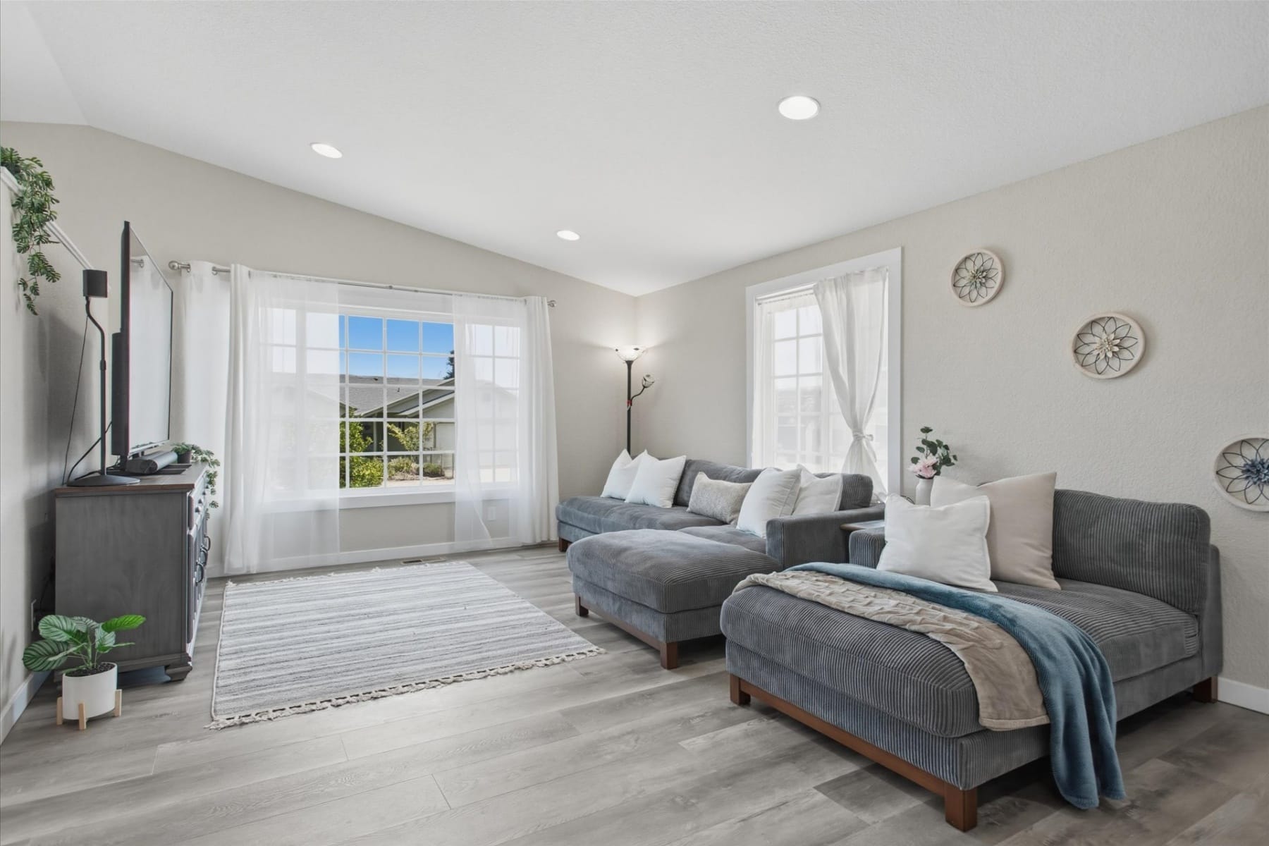  1517 N LOCUST ST Canby, OR 97013 - 物件實景