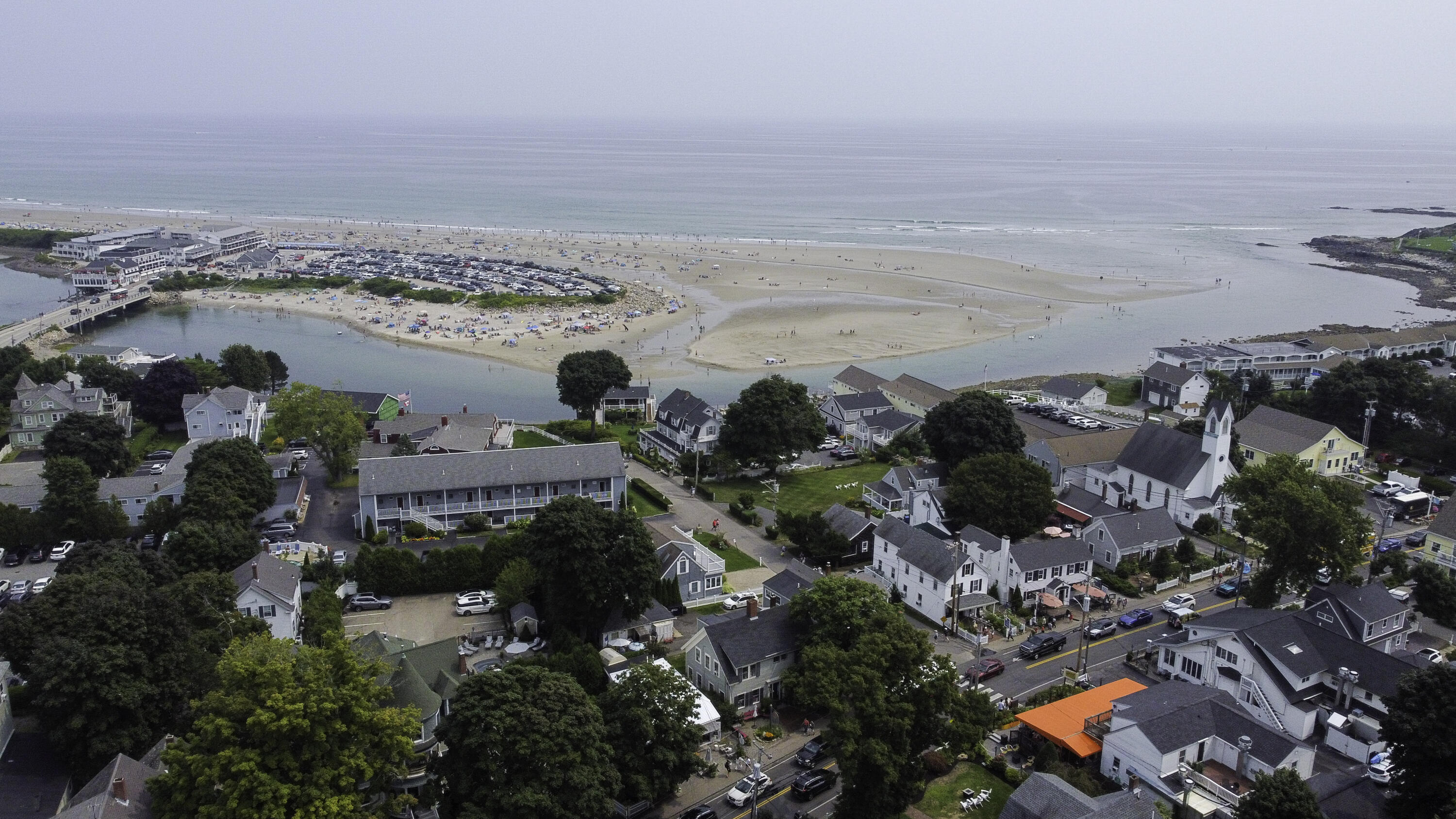Ogunquit, Maine, 03907, United States, 2 Bedrooms Bedrooms, ,2 BathroomsBathrooms,Residential,For Sale,1885422