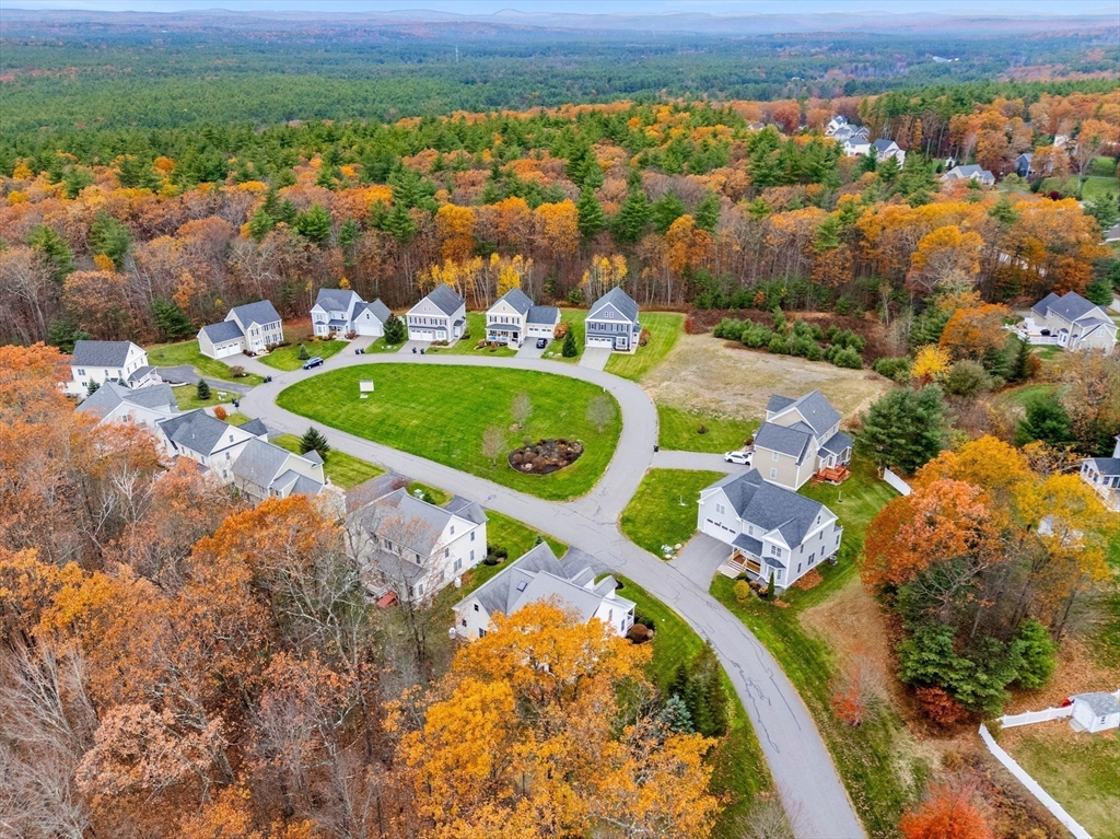 Groton, Massachusetts, 01450, United States, 3 Bedrooms Bedrooms, ,3 BathroomsBathrooms,Residential,For Sale,1987662