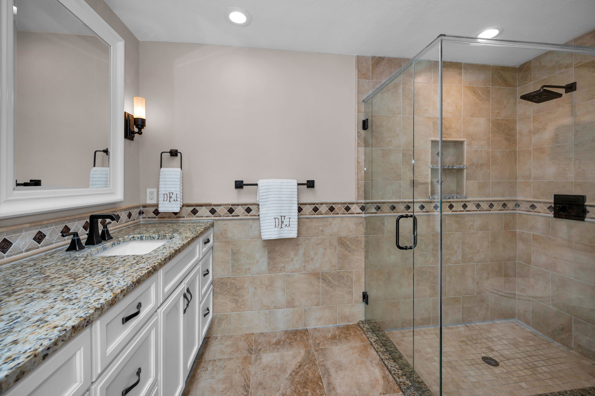 St Petersburg, Florida, 33703, United States, 4 Bedrooms Bedrooms, ,3 BathroomsBathrooms,Residential,For Sale,1978536