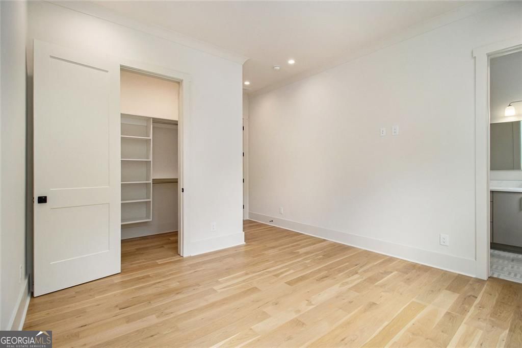 Atlanta, Georgia, 30342, United States, 6 Bedrooms Bedrooms, ,8 BathroomsBathrooms,Residential,For Sale,1858918