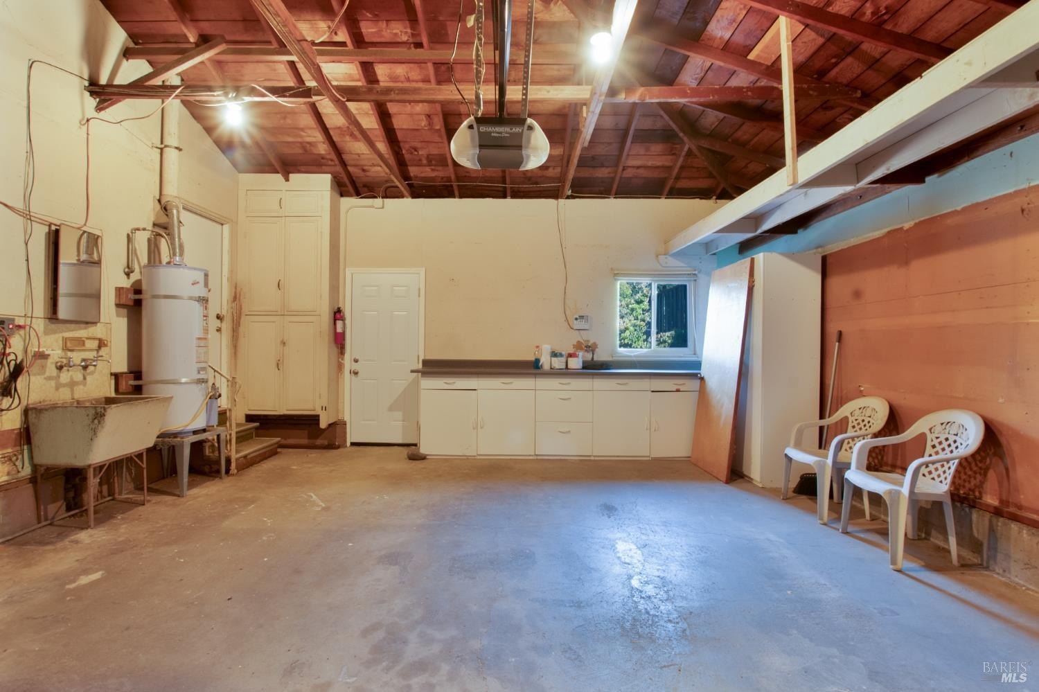 Vallejo, California, 94591, United States, 3 Bedrooms Bedrooms, ,2 BathroomsBathrooms,Residential,For Sale,1932094