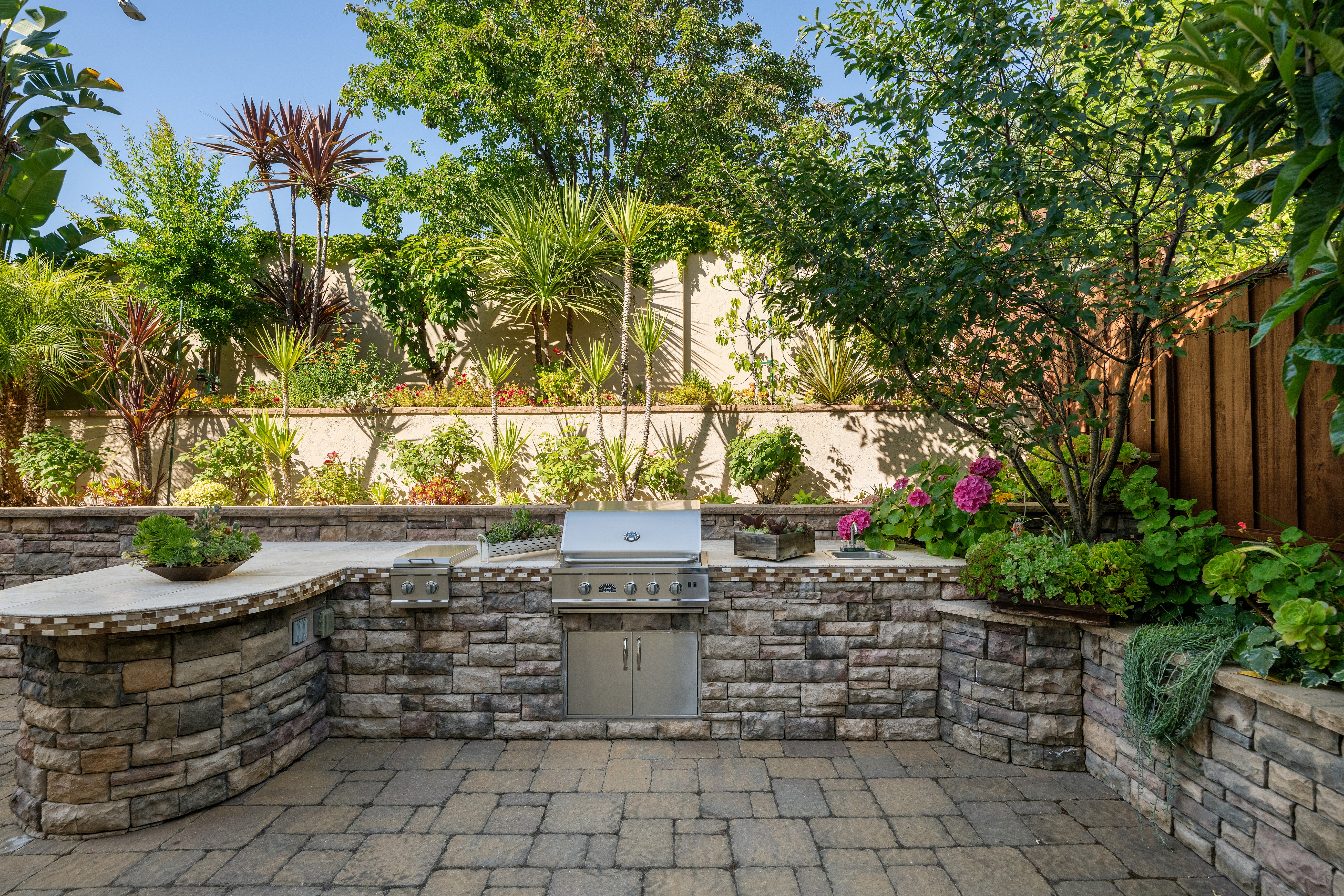  Mediterranean Elegance Meets Resort-Style Living in Prestigious Windemere - 物件實景