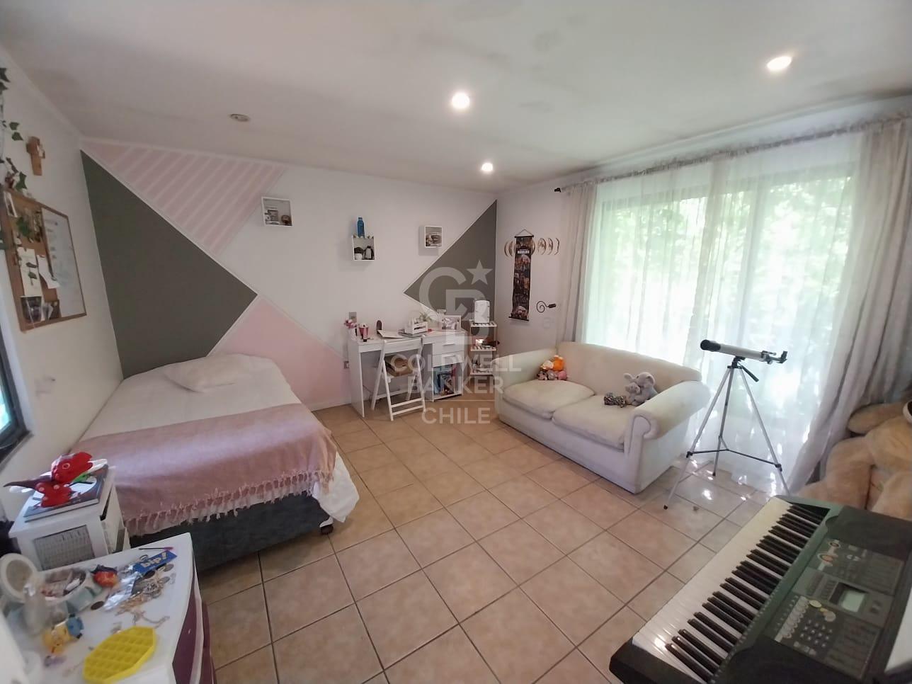 La Reina, Chile, 5 Bedrooms Bedrooms, ,4 BathroomsBathrooms,Residential,For Sale,1728791