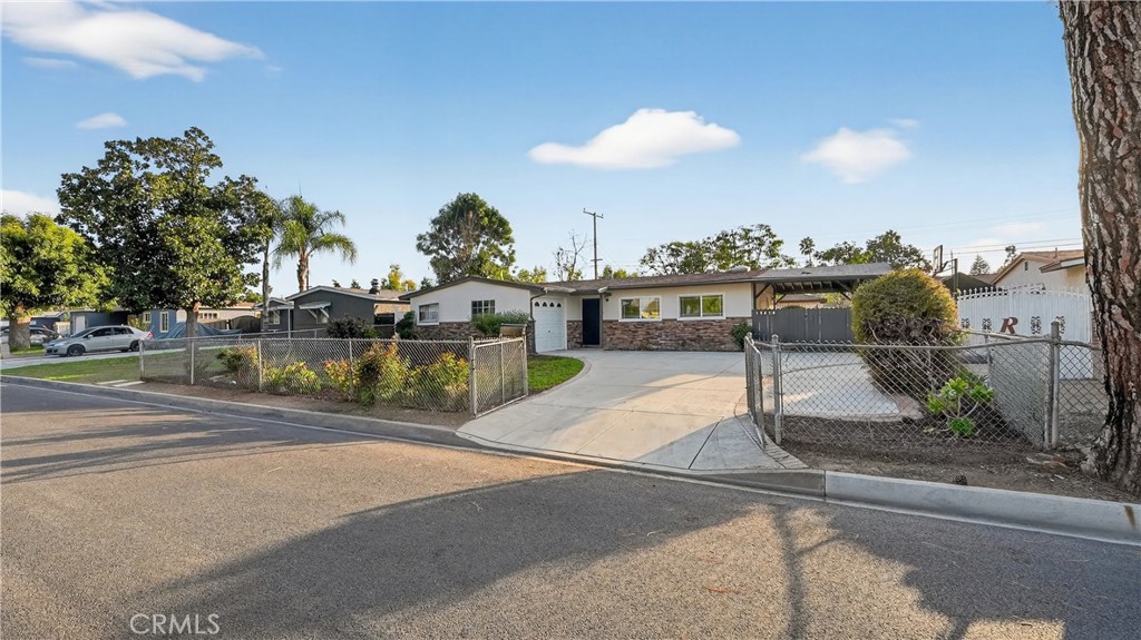 La Puente, California, 91744, United States, 3 Bedrooms Bedrooms, ,2 BathroomsBathrooms,Residential,For Sale,1986129