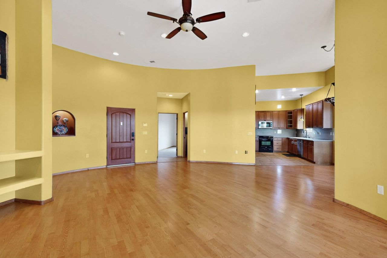 Edgewood, New Mexico, 87015, United States, 3 Bedrooms Bedrooms, ,4 BathroomsBathrooms,Residential,For Sale,1906900