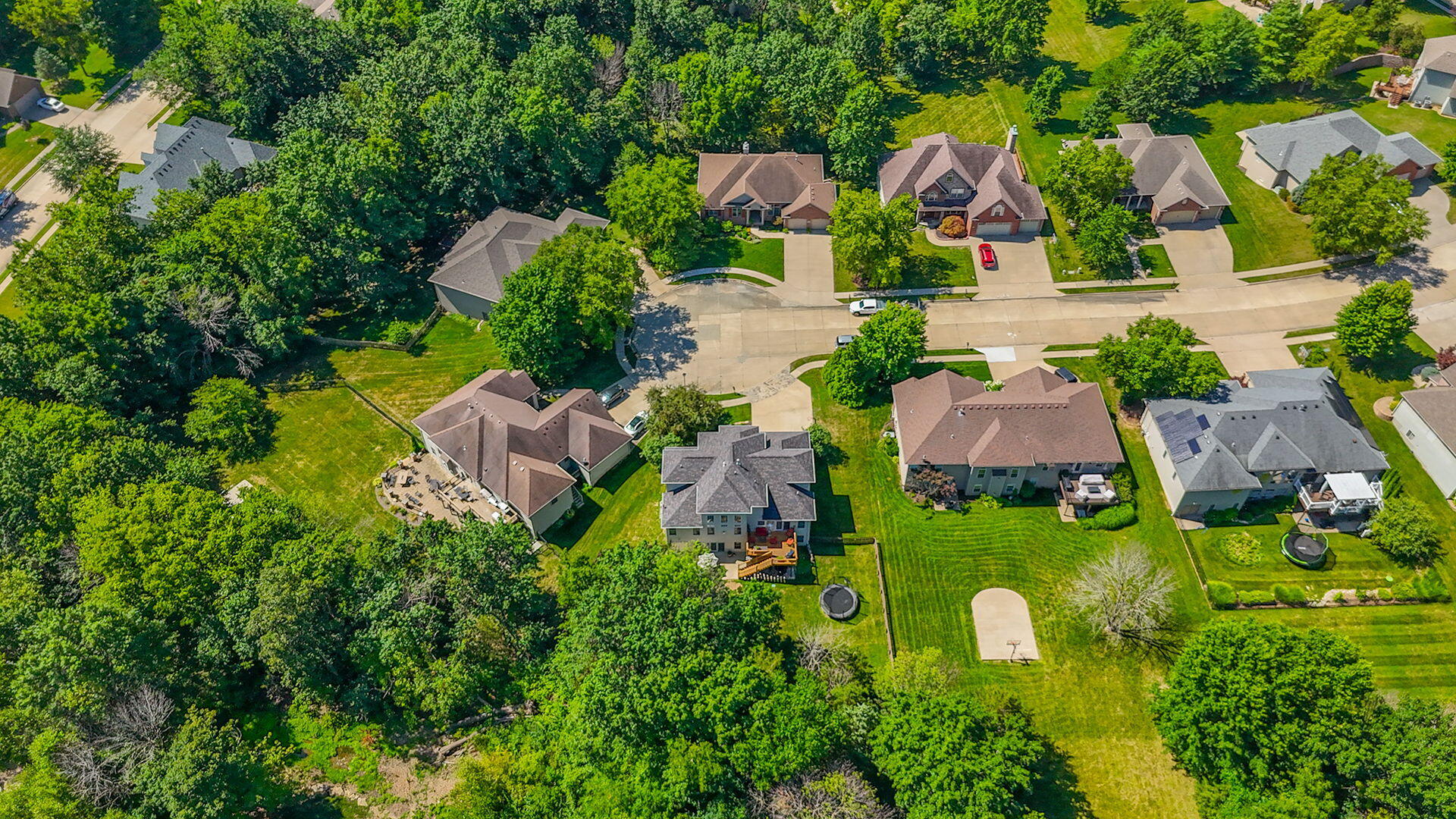 COLUMBIA, Missouri, 65203, United States, 5 Bedrooms Bedrooms, ,4 BathroomsBathrooms,Residential,For Sale,1983136