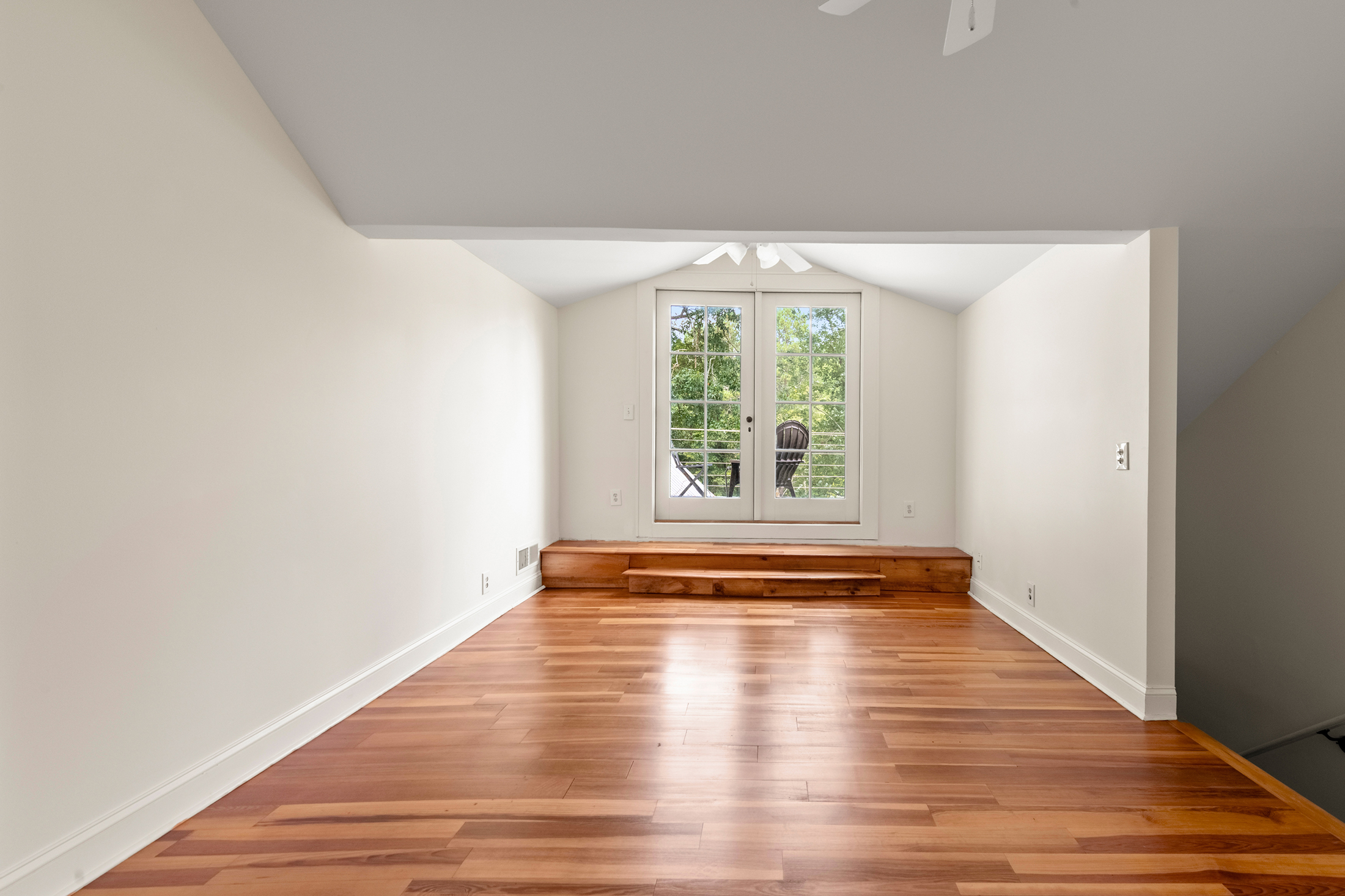  A Timeless Farmhouse Retreat on 7.3 Acres in Milton near Birmingham Crossroads - 物件實景
