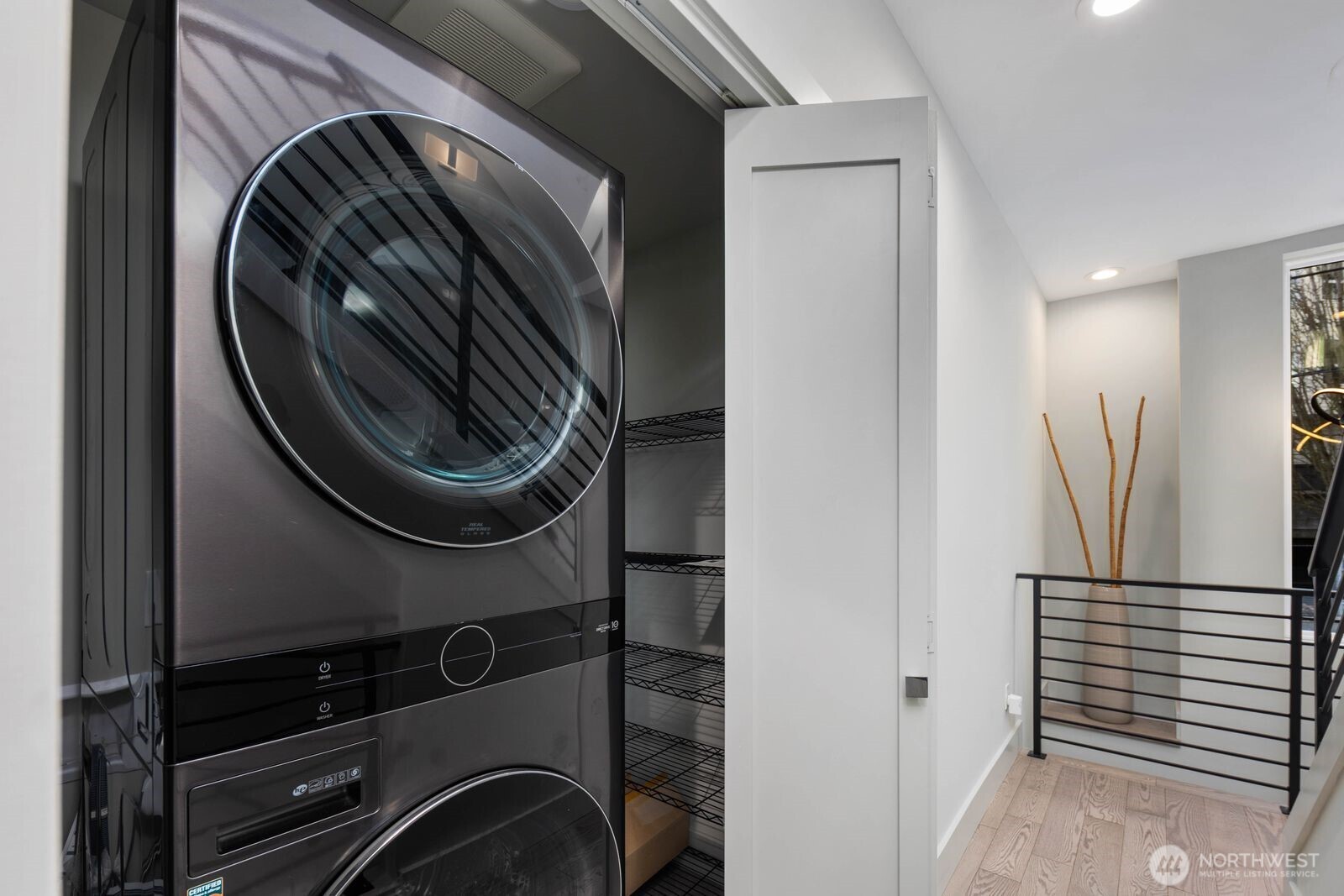 Seattle, Washington, 98103, United States, 3 Bedrooms Bedrooms, ,2 BathroomsBathrooms,Residential,For Sale,1990926