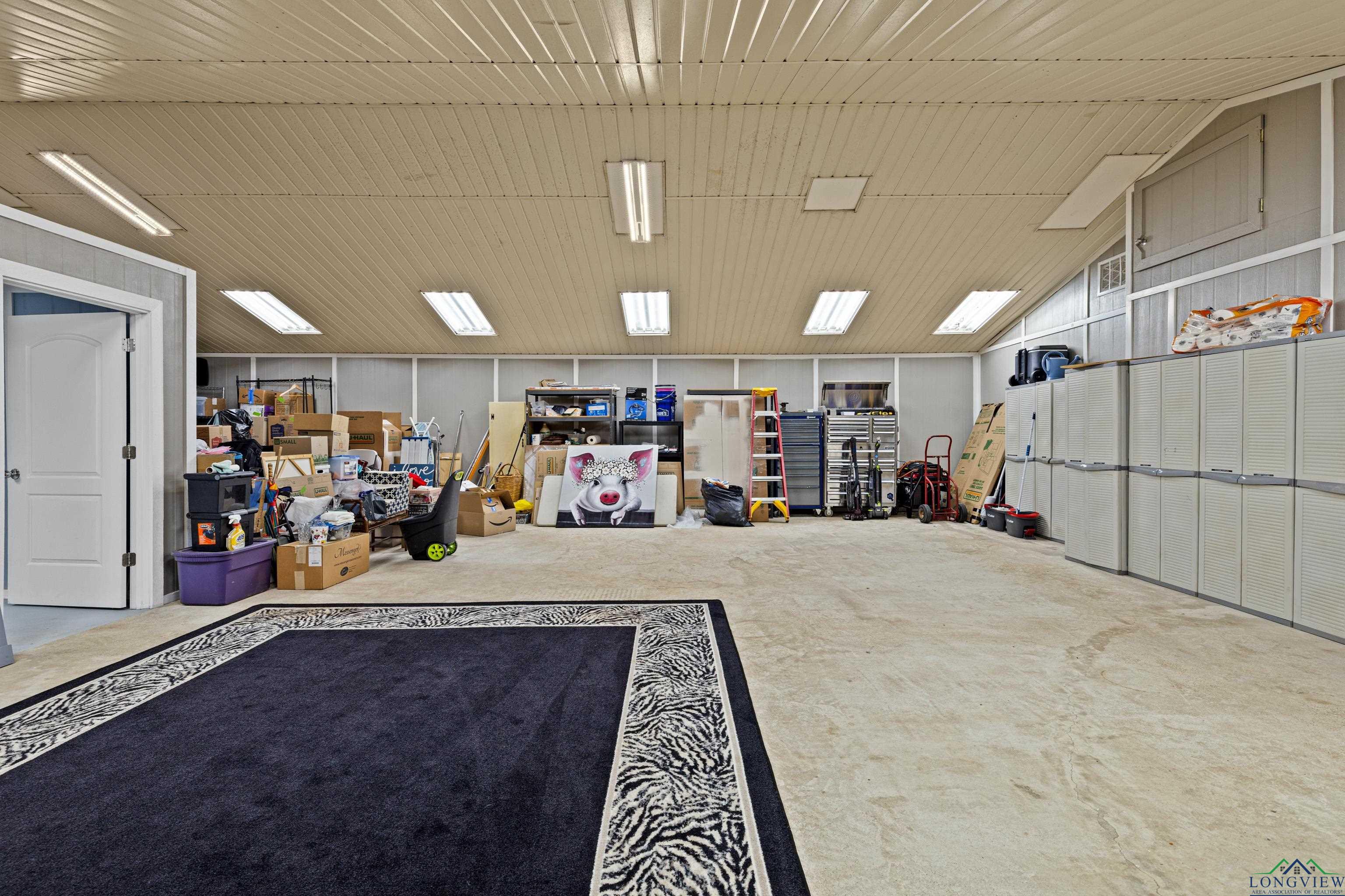 Kilgore, Texas, 75662, United States, 4 Bedrooms Bedrooms, ,3 BathroomsBathrooms,Residential,For Sale,1949860