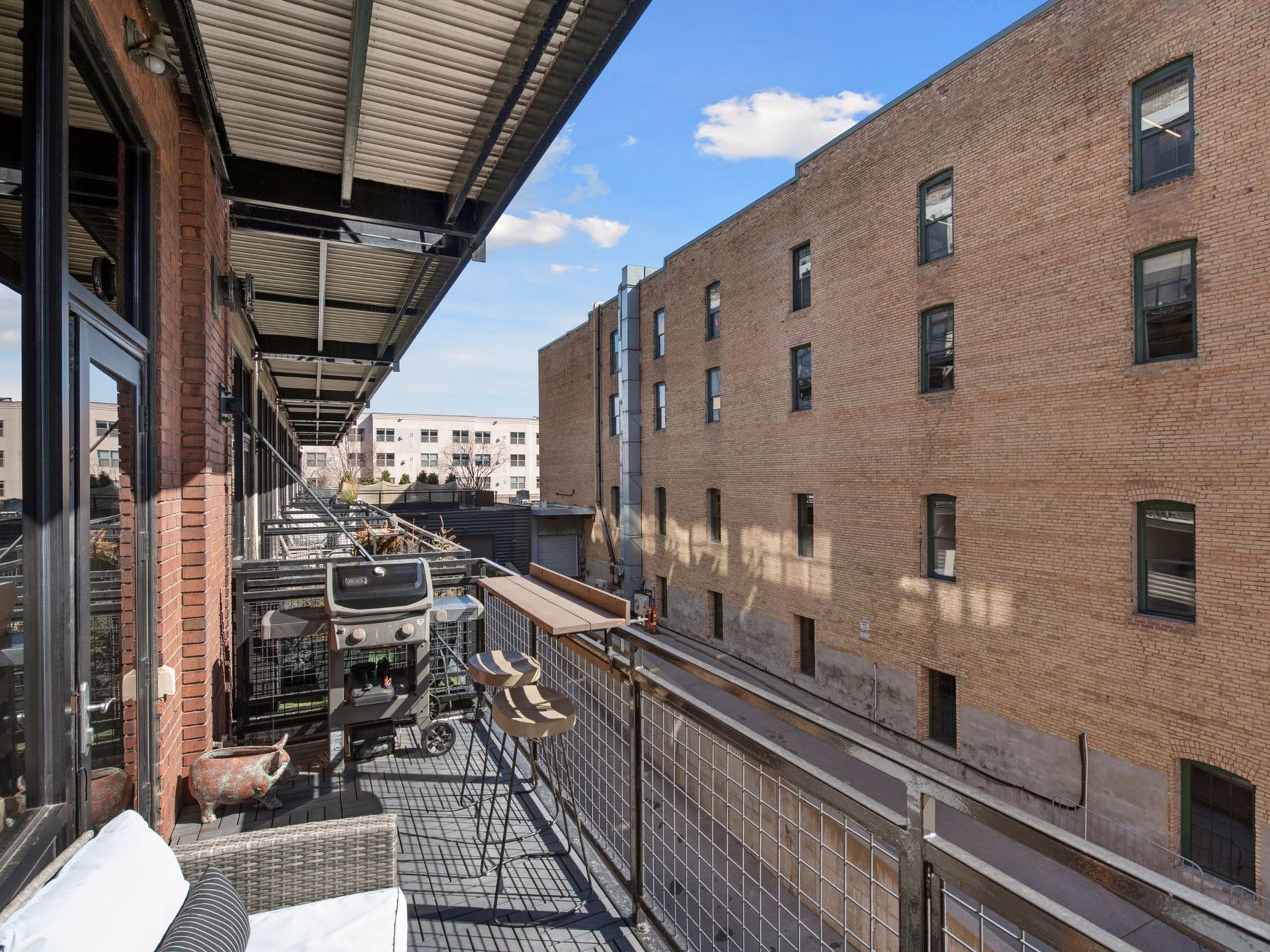  Iconic Corner Loft in Coveted North Loop - 物件實景