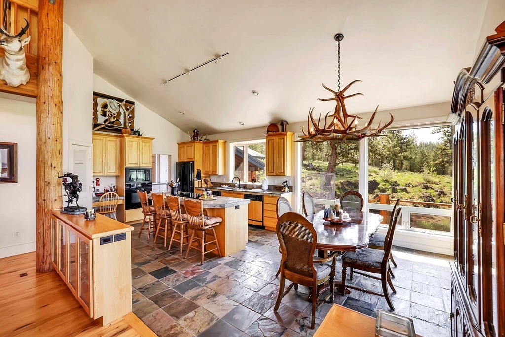 New Meadows, Idaho, 83654, United States, 3 Bedrooms Bedrooms, ,1 BathroomBathrooms,Residential,For Sale,1846350