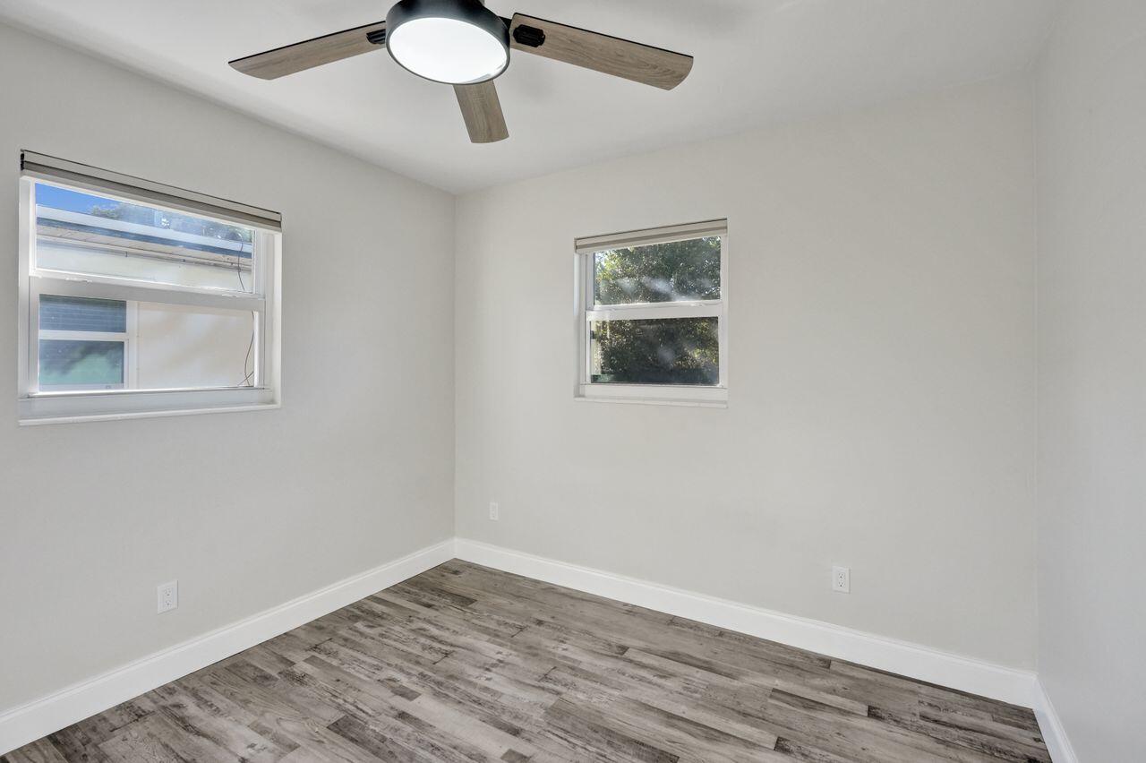 Lake Worth Beach, Florida, 33460, United States, 3 Bedrooms Bedrooms, ,2 BathroomsBathrooms,Residential,For Sale,1992911