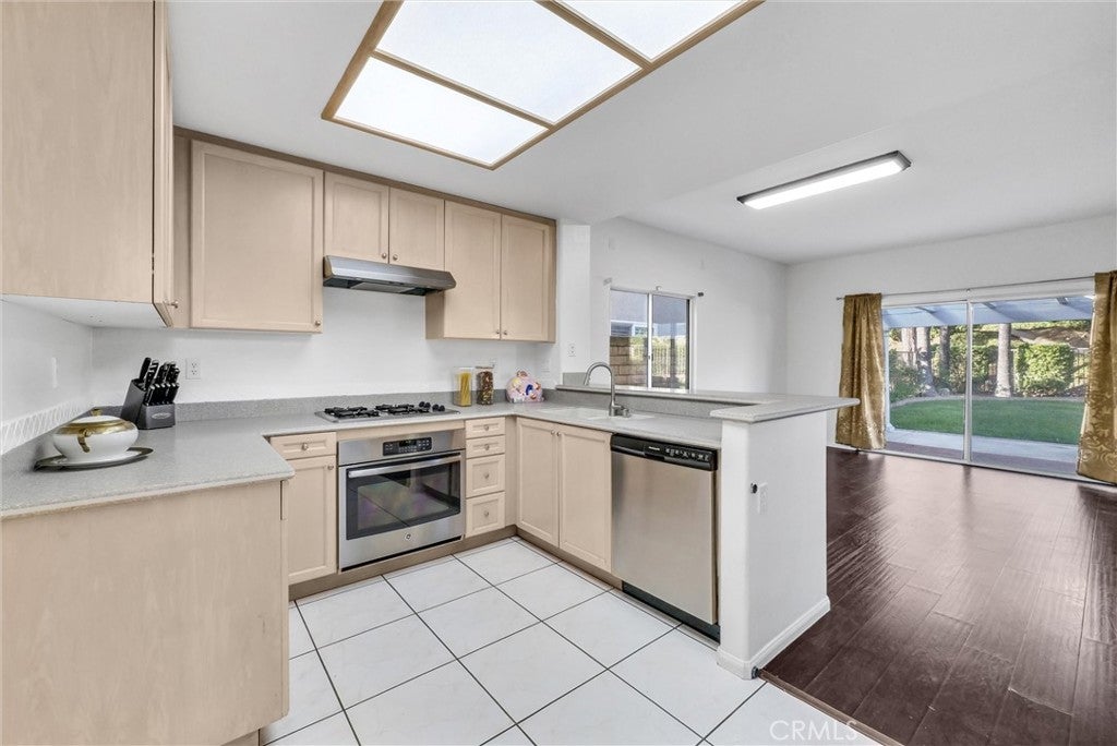 San Dimas, California, 91773, United States, 4 Bedrooms Bedrooms, ,3 BathroomsBathrooms,Residential,For Sale,1986293