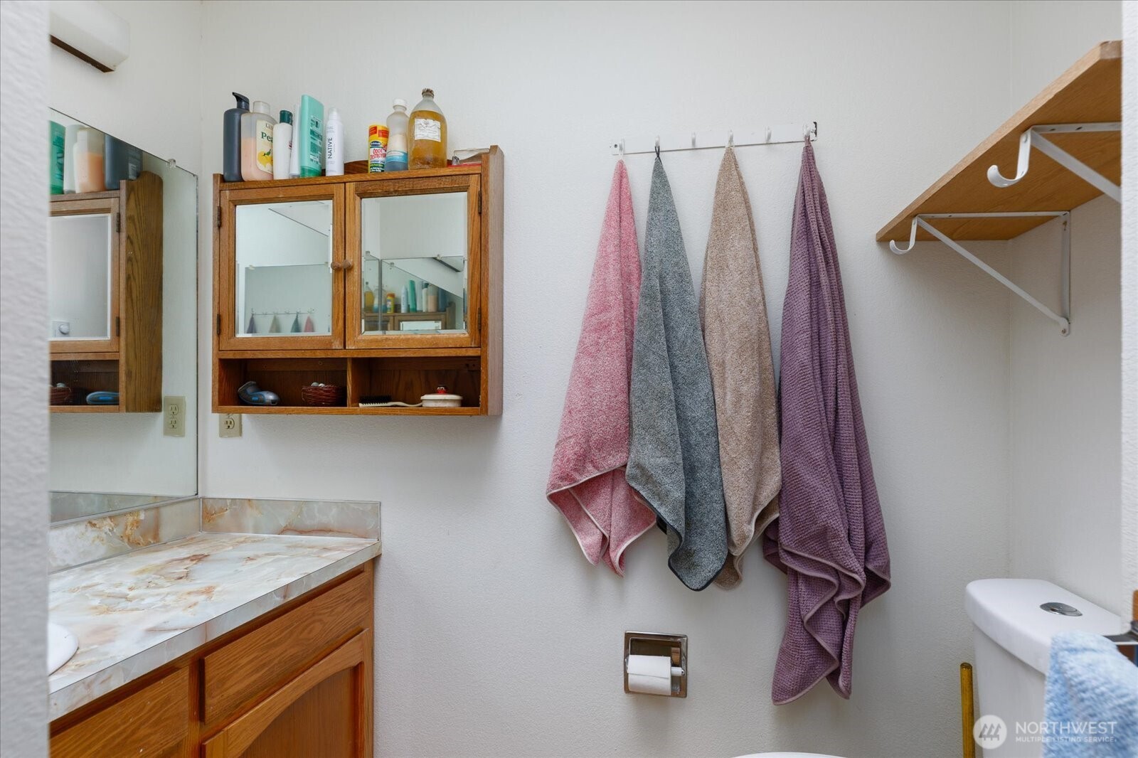 Oak Harbor, Washington, 98277, United States, 3 Bedrooms Bedrooms, ,1 BathroomBathrooms,Residential,For Sale,1995745