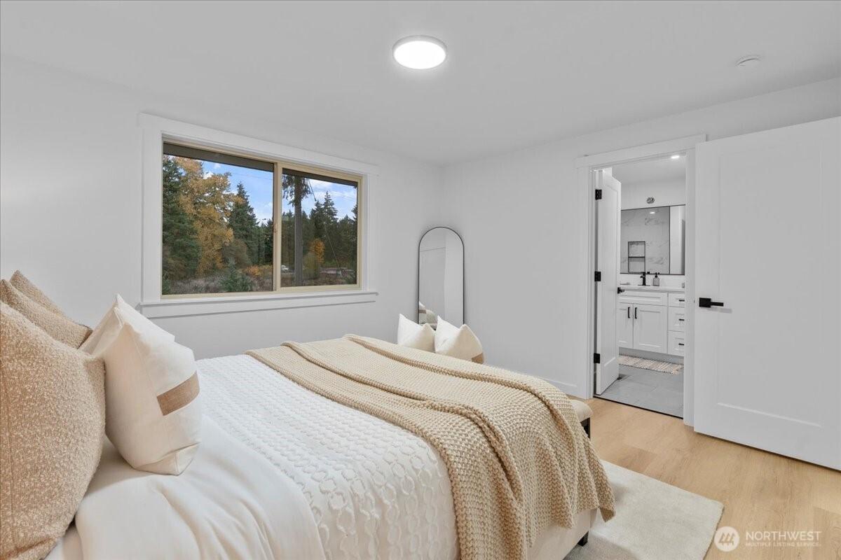 TACOMA, Washington, 98404, United States, 3 Bedrooms Bedrooms, ,2 BathroomsBathrooms,Residential,For Sale,1987479