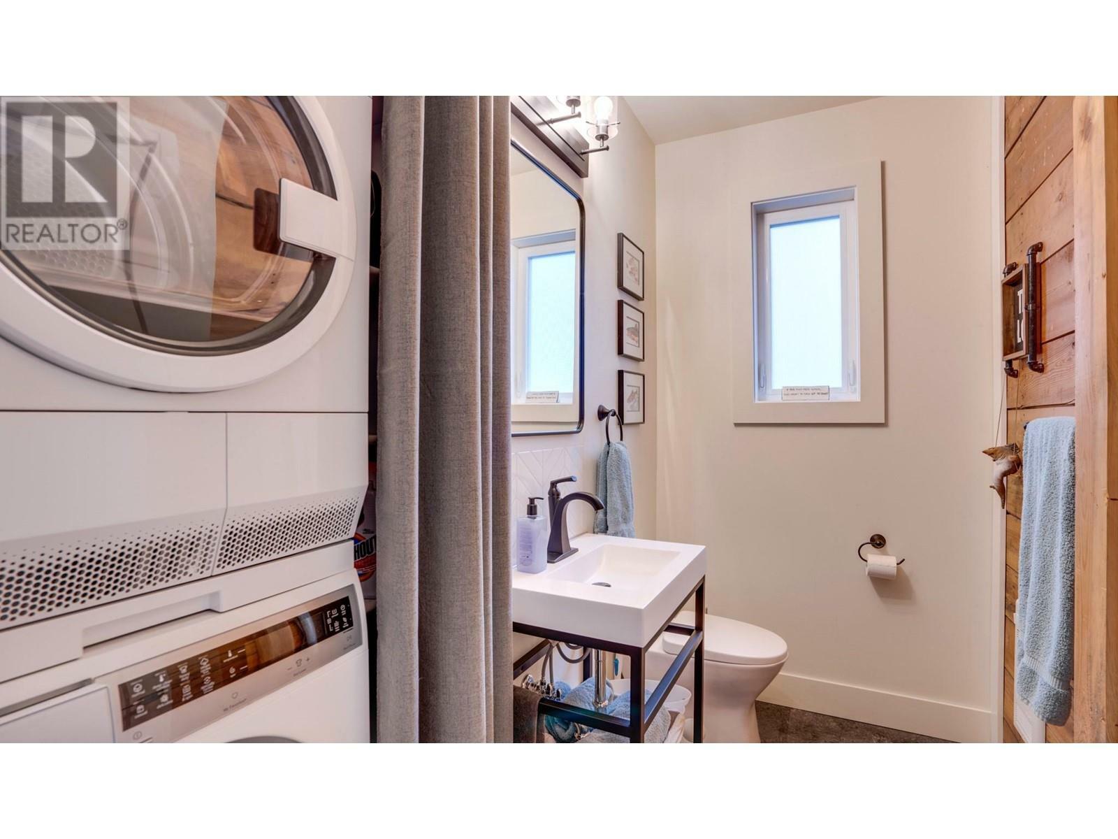 VERNON, British Columbia, V1T 4L3, CA, 3 Bedrooms Bedrooms, ,3 BathroomsBathrooms,Residential,For Sale,1839125