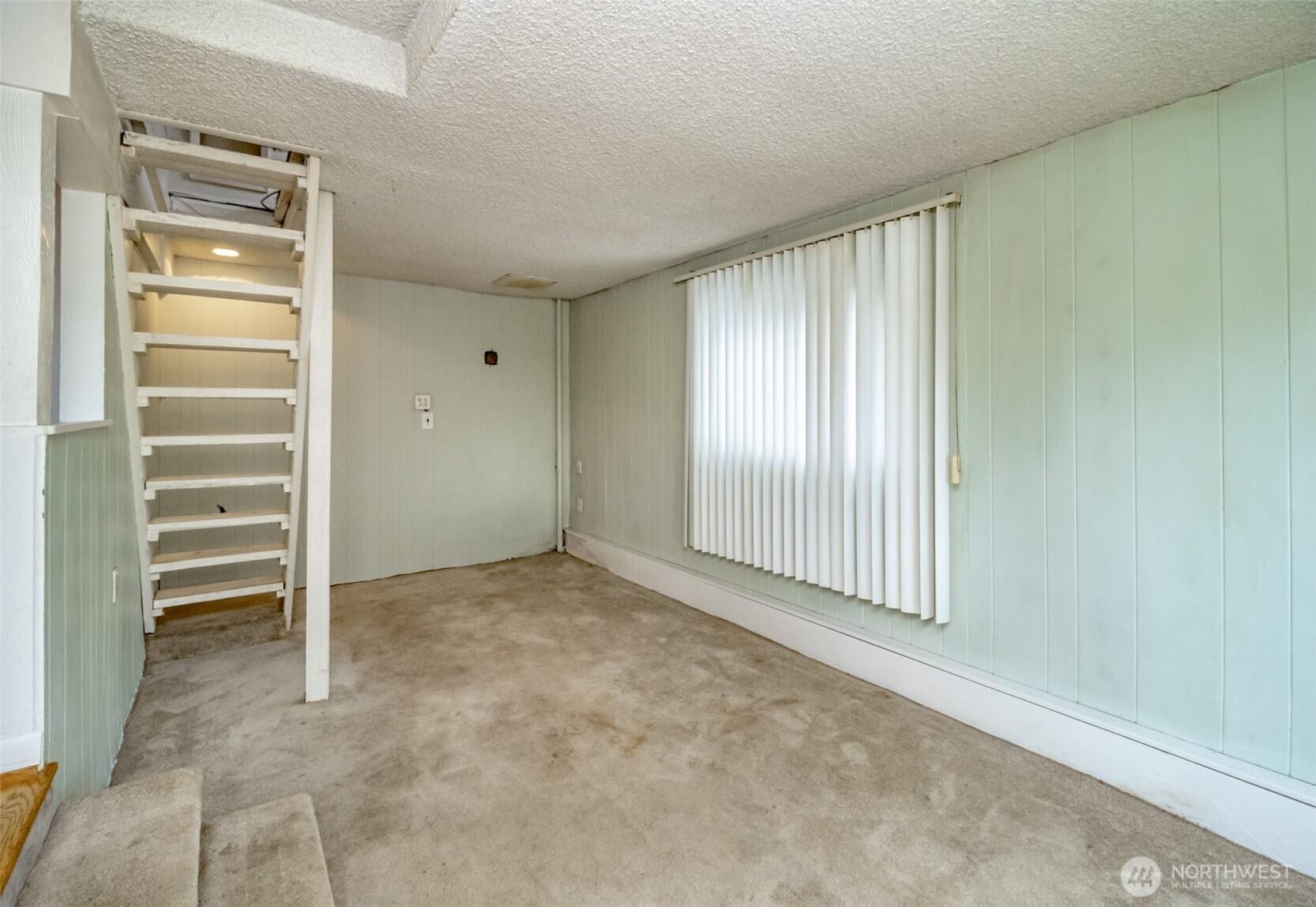 TUKWILA, Washington, 98168, United States, 2 Bedrooms Bedrooms, ,1 BathroomBathrooms,Residential,For Sale,2003003