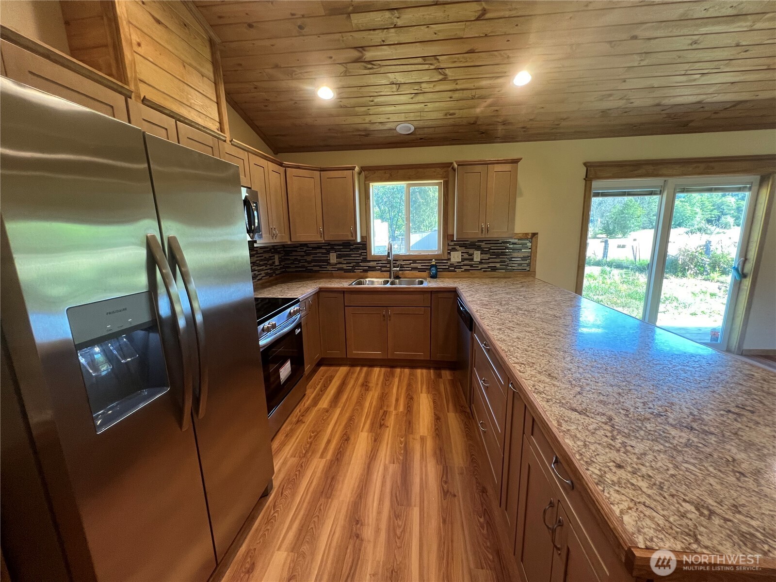 Glenoma, Washington, 98336, United States, 3 Bedrooms Bedrooms, ,1 BathroomBathrooms,Residential,For Sale,1981079