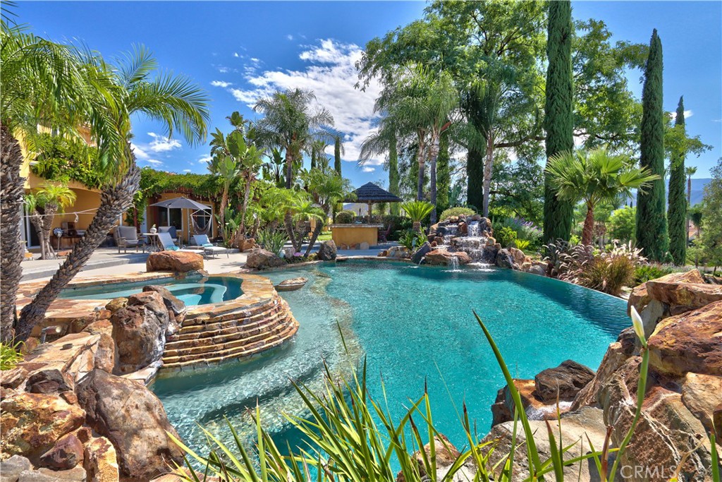 Temecula, California, 92592, United States, 4 Bedrooms Bedrooms, ,5 BathroomsBathrooms,Residential,For Sale,1974185