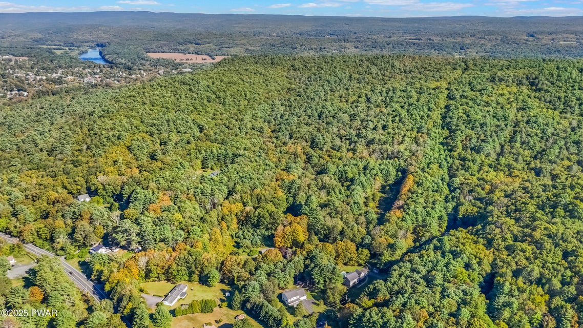 Milford, Pennsylvania, 18337, United States, 3 Bedrooms Bedrooms, ,3 BathroomsBathrooms,Residential,For Sale,1981276