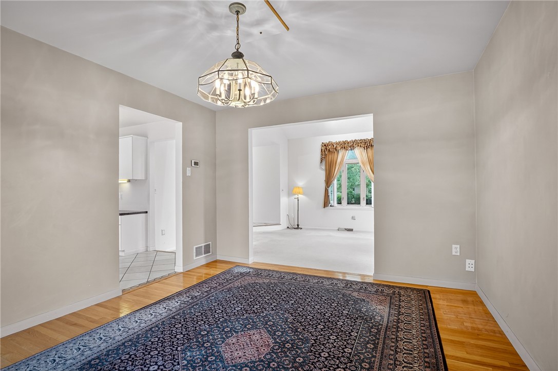Cranberry Twp, Pennsylvania, 16066, United States, 3 Bedrooms Bedrooms, ,3 BathroomsBathrooms,Residential,For Sale,1932228
