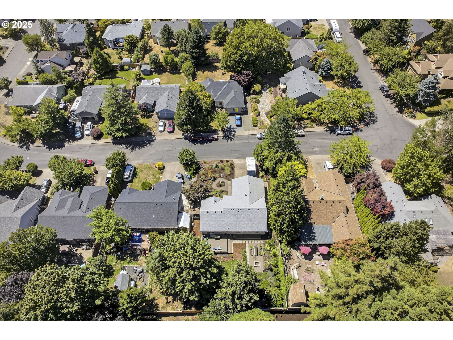 Dundee, Oregon, 97115, United States, 3 Bedrooms Bedrooms, ,2 BathroomsBathrooms,Residential,For Sale,1903917